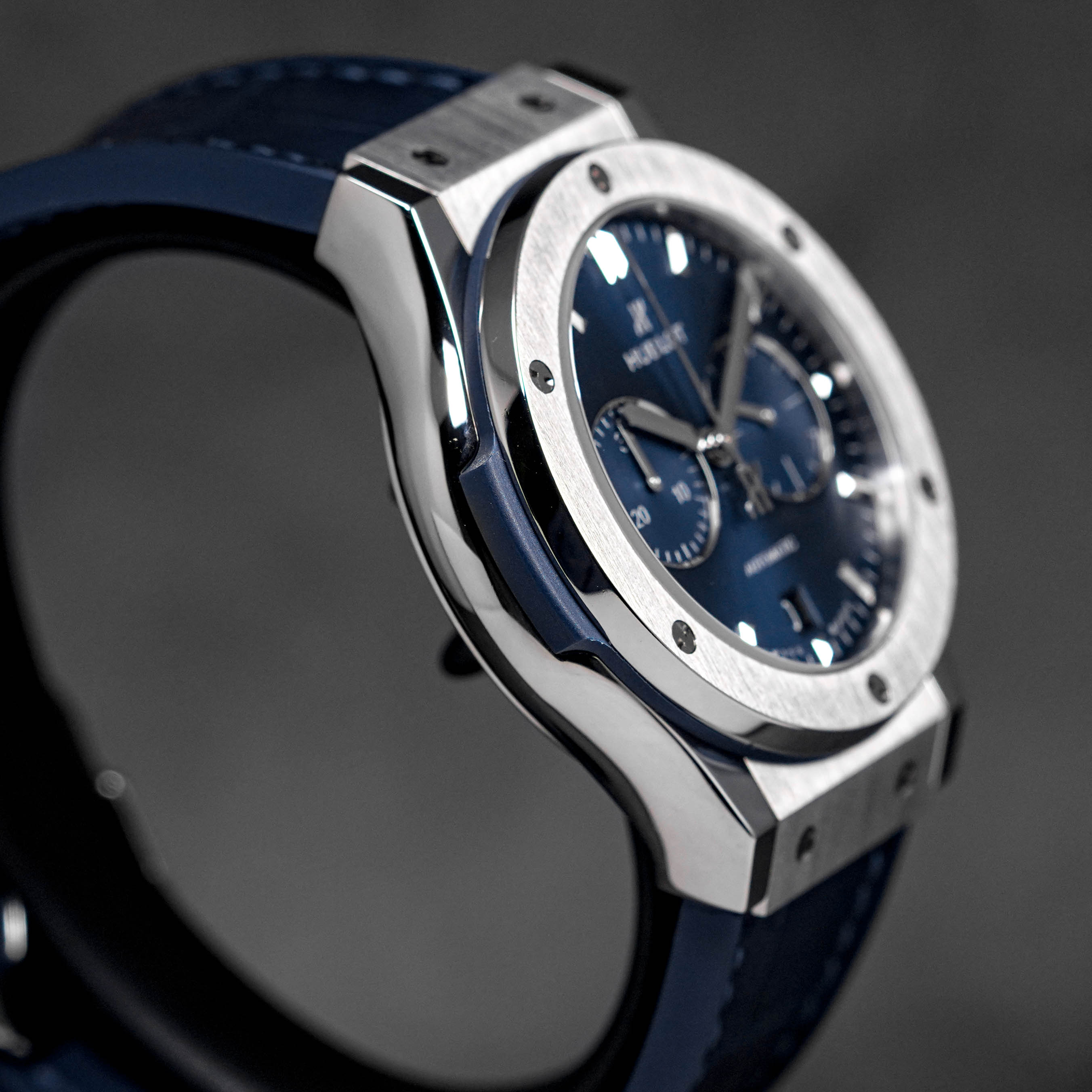 CLASSIC FUSION CHRONOGRAPH 42MM TITANIUM BLUE (2023)