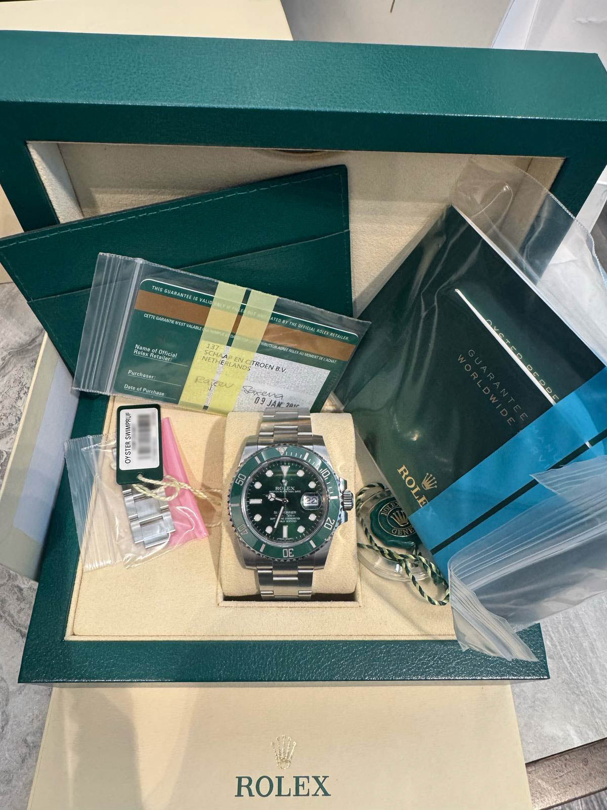 SUBMARINER DATE 40MM 'HULK' (2016)