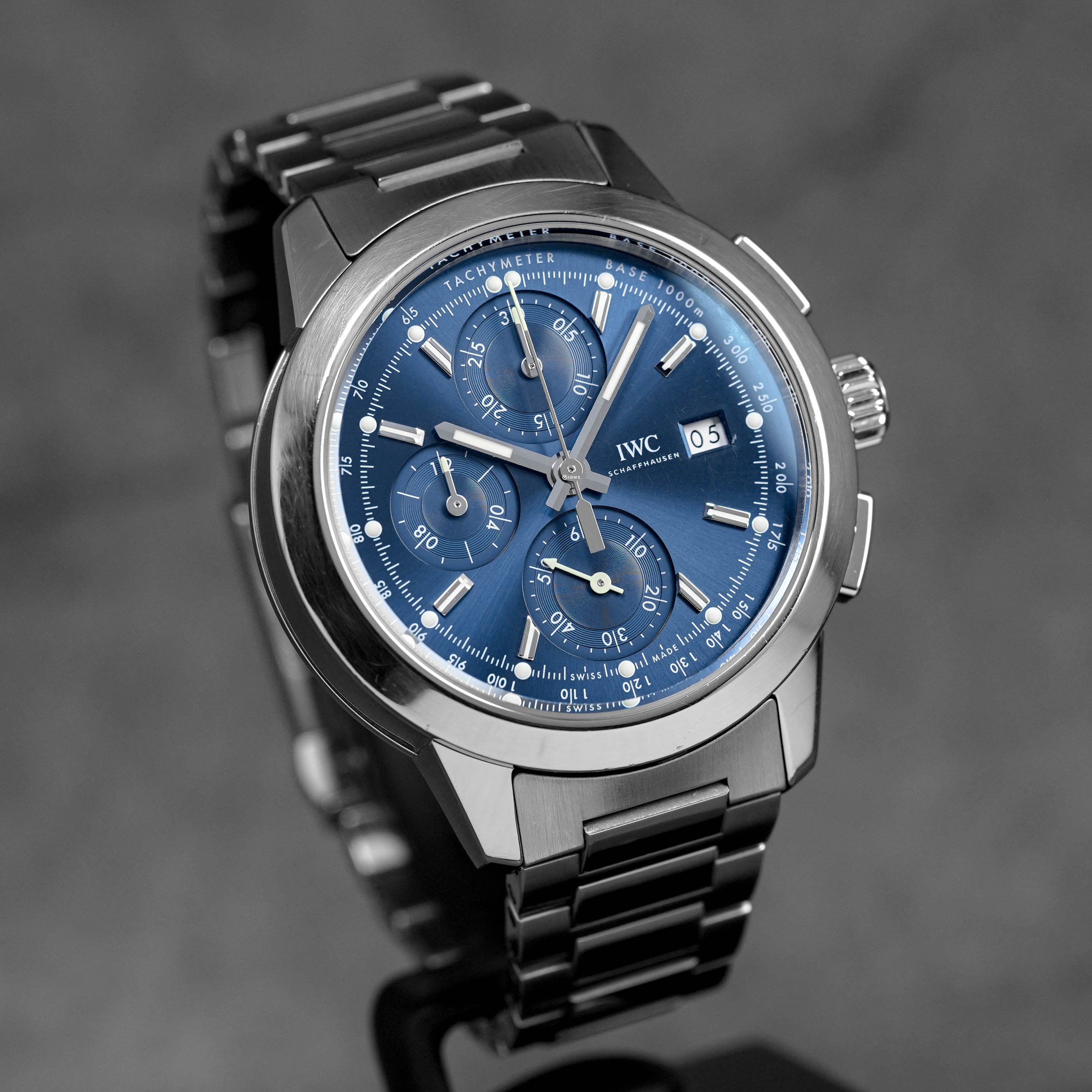 Harga IWC Ingenieur Chrono Blue