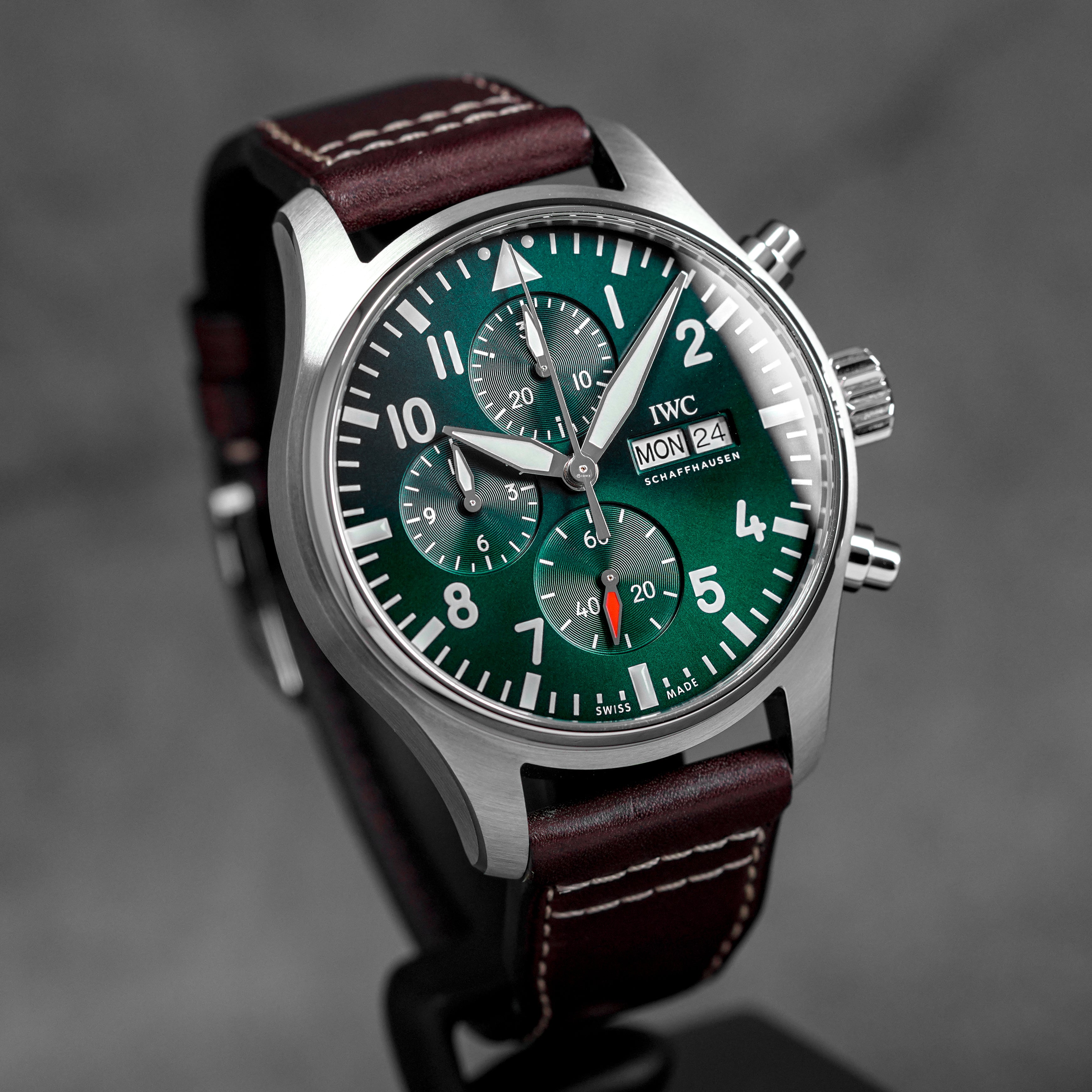 Harga IWC Pilot Chrono Green Terbaru