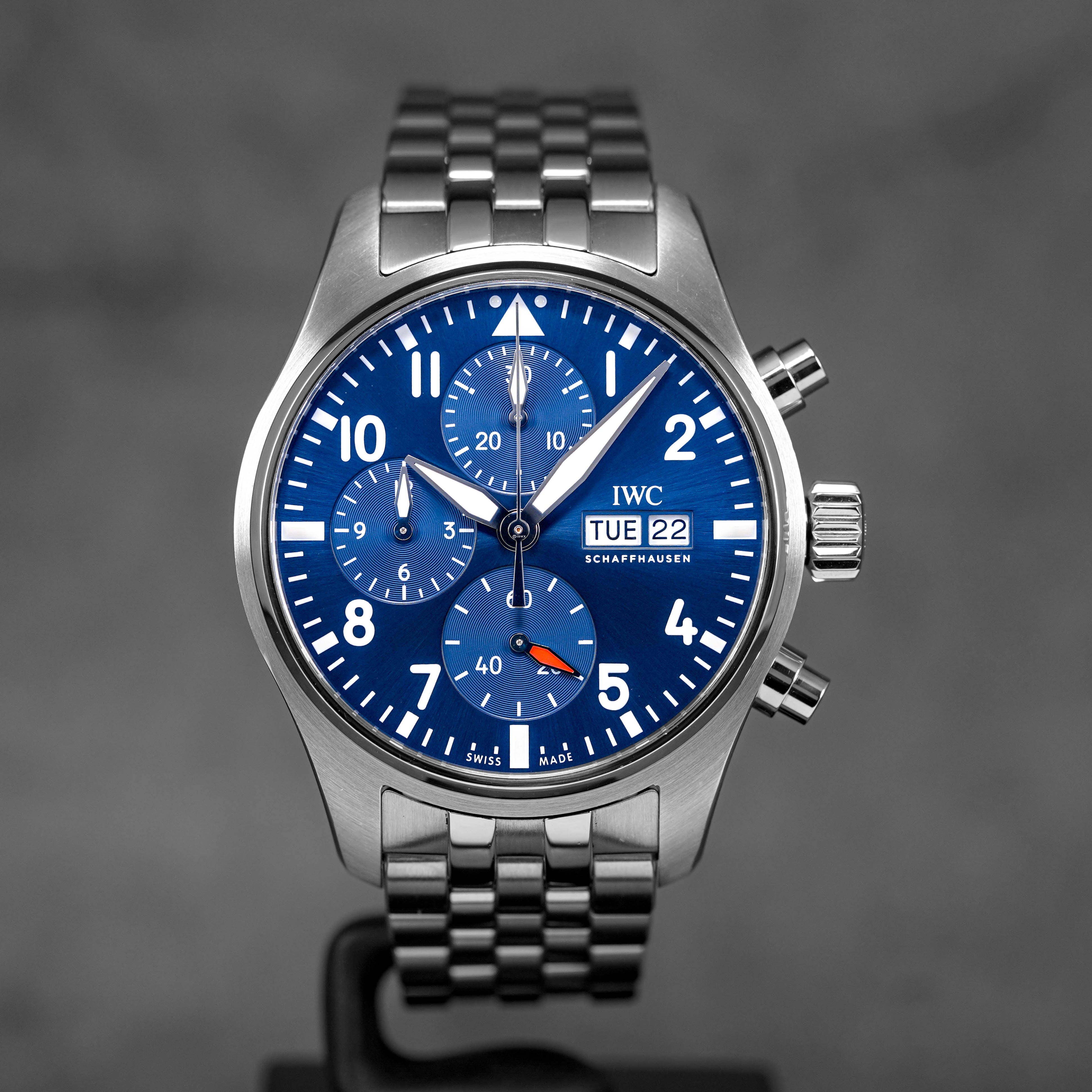 Harga IWC Pilot Chronograph Day Date Blue