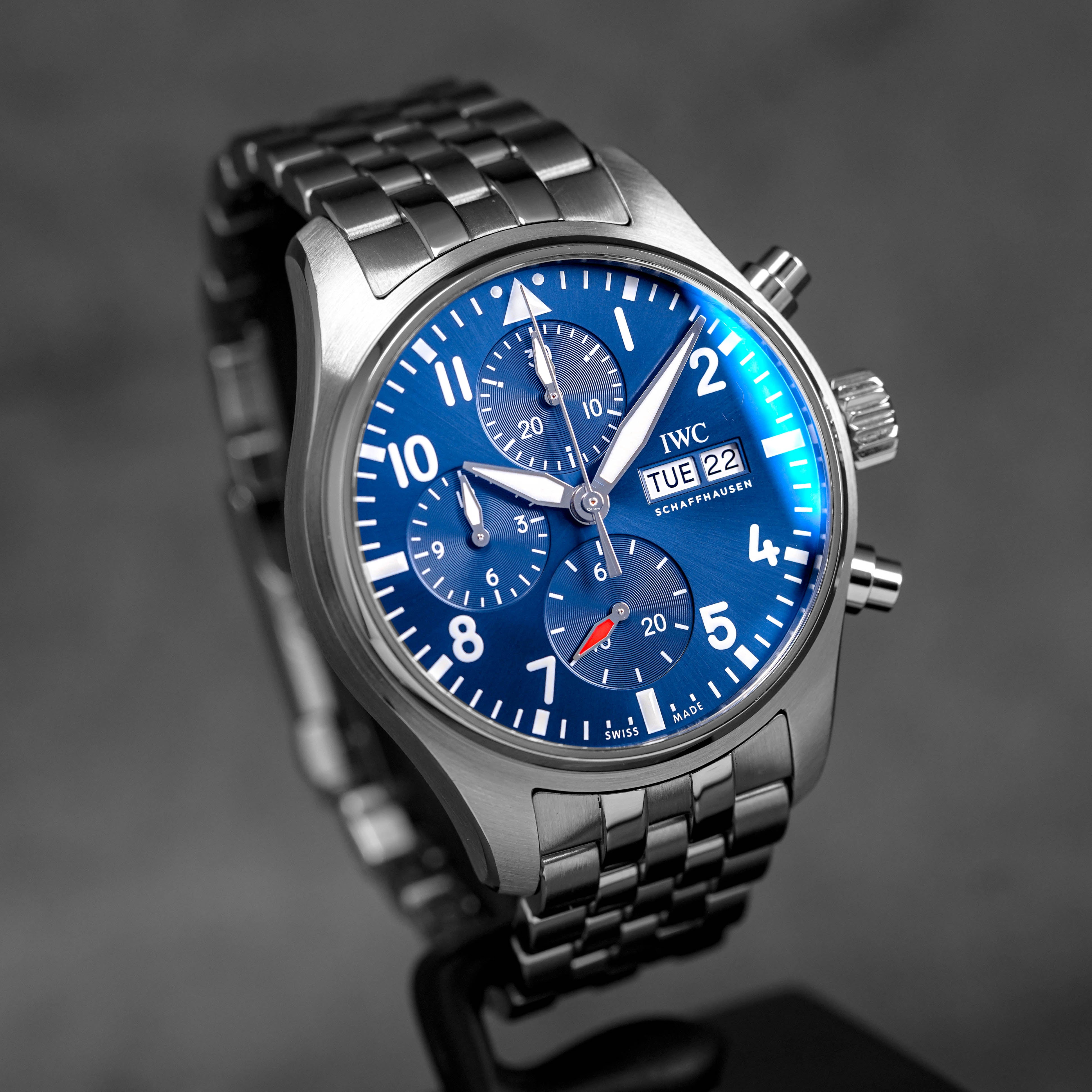 Harga IWC Pilot Chronograph Day Date Blue