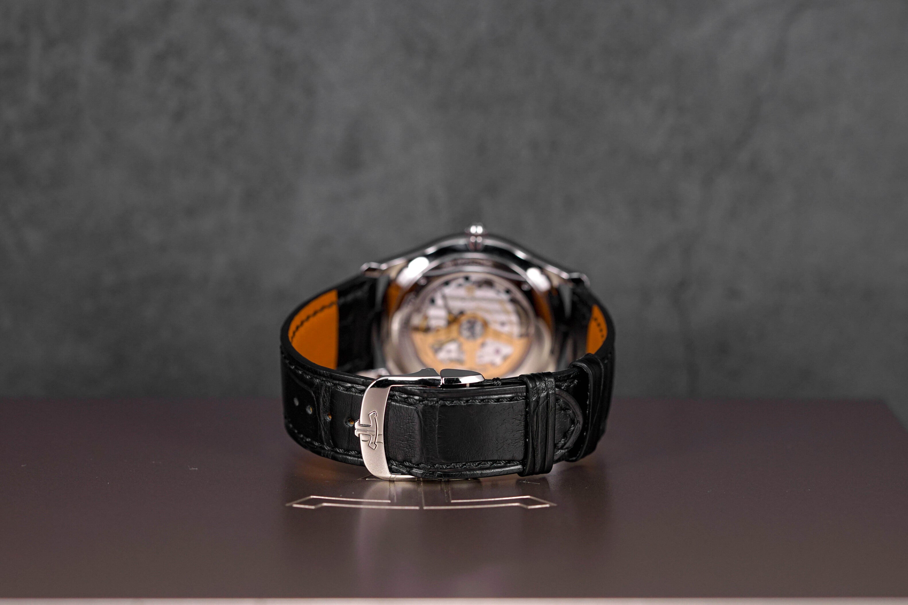MASTER ULTRA THIN PERPETUAL CALENDAR (2022)