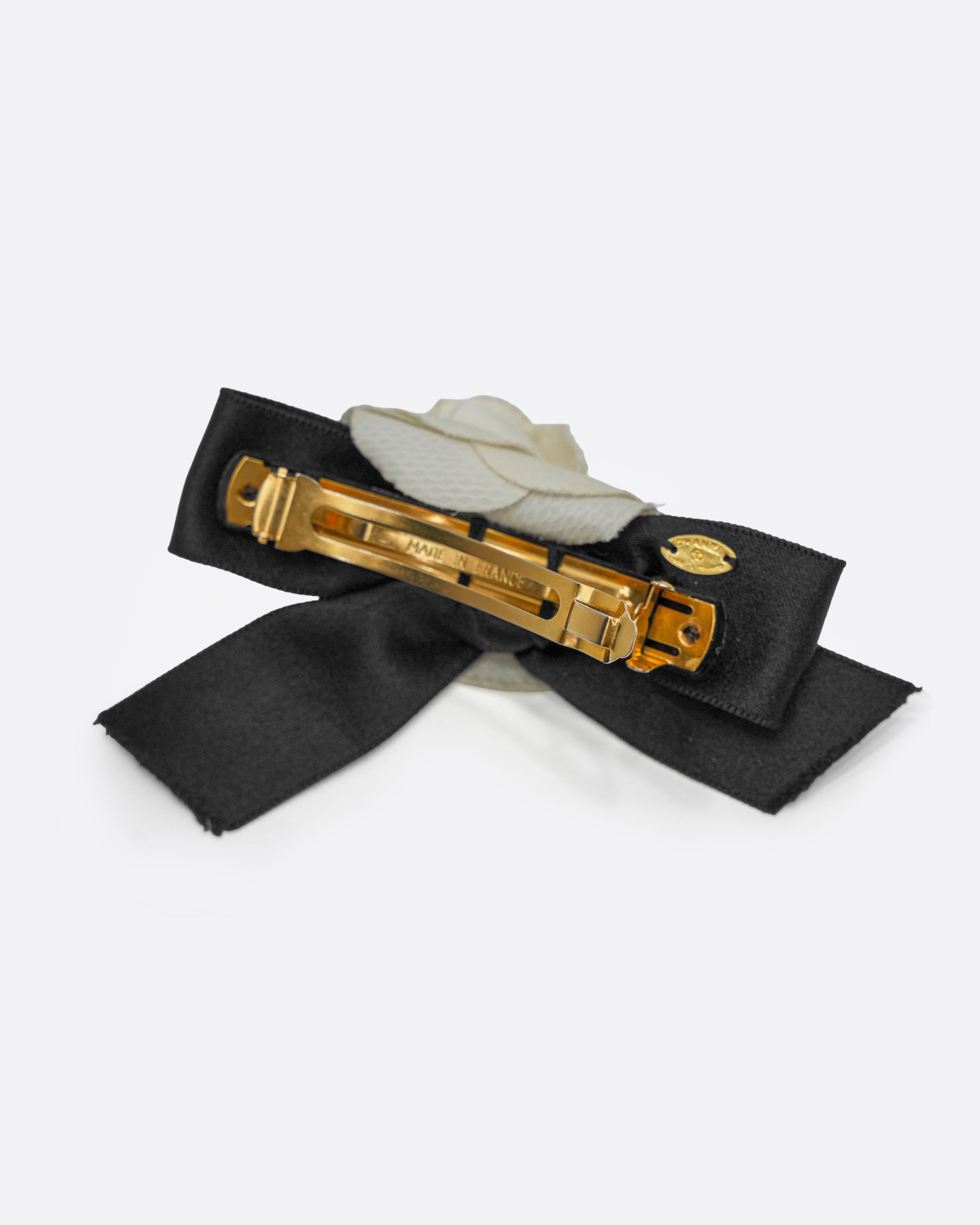 CAMELIA HAIR CLIP BLACK X WHITE