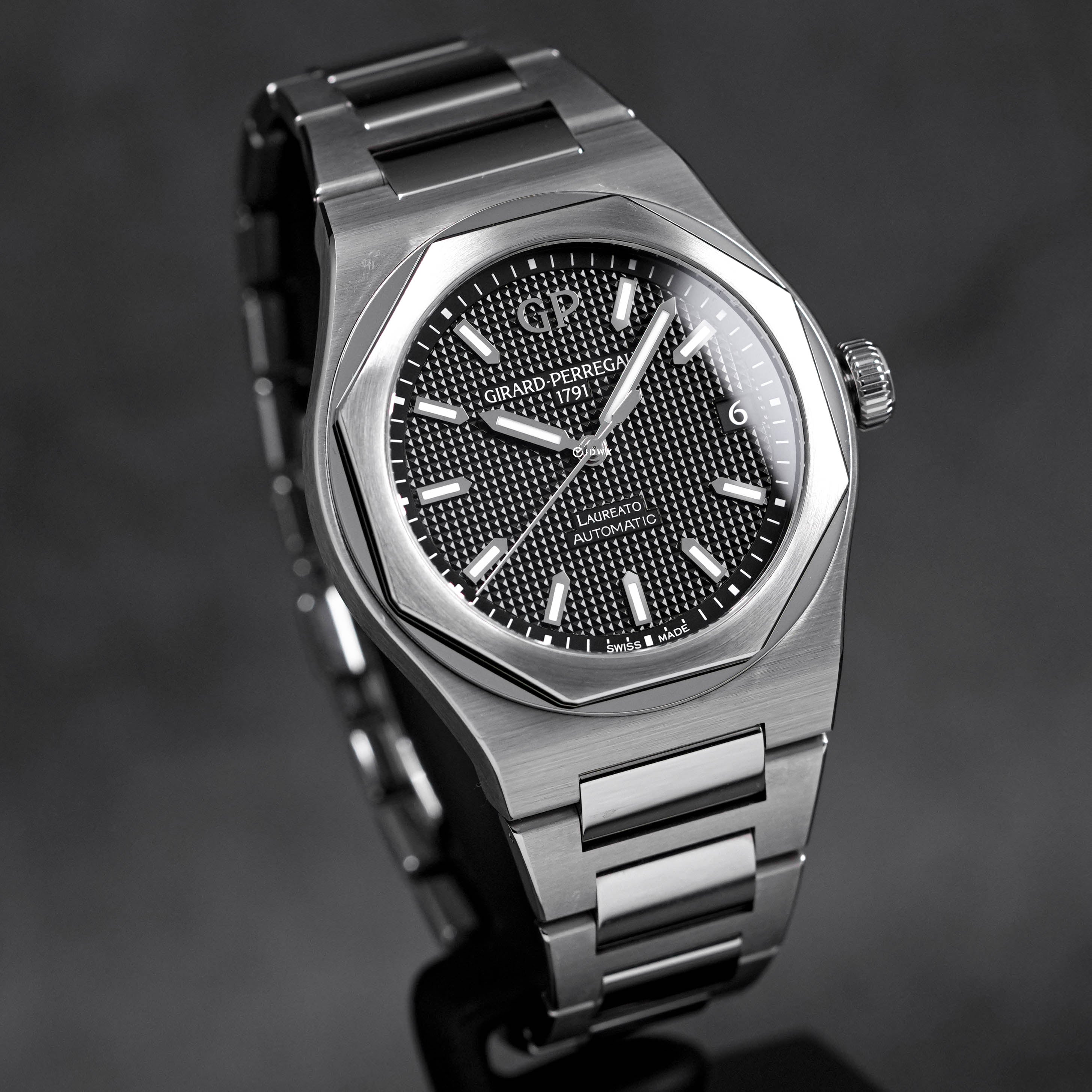 LAUREATO BLACK DIAL (2023)