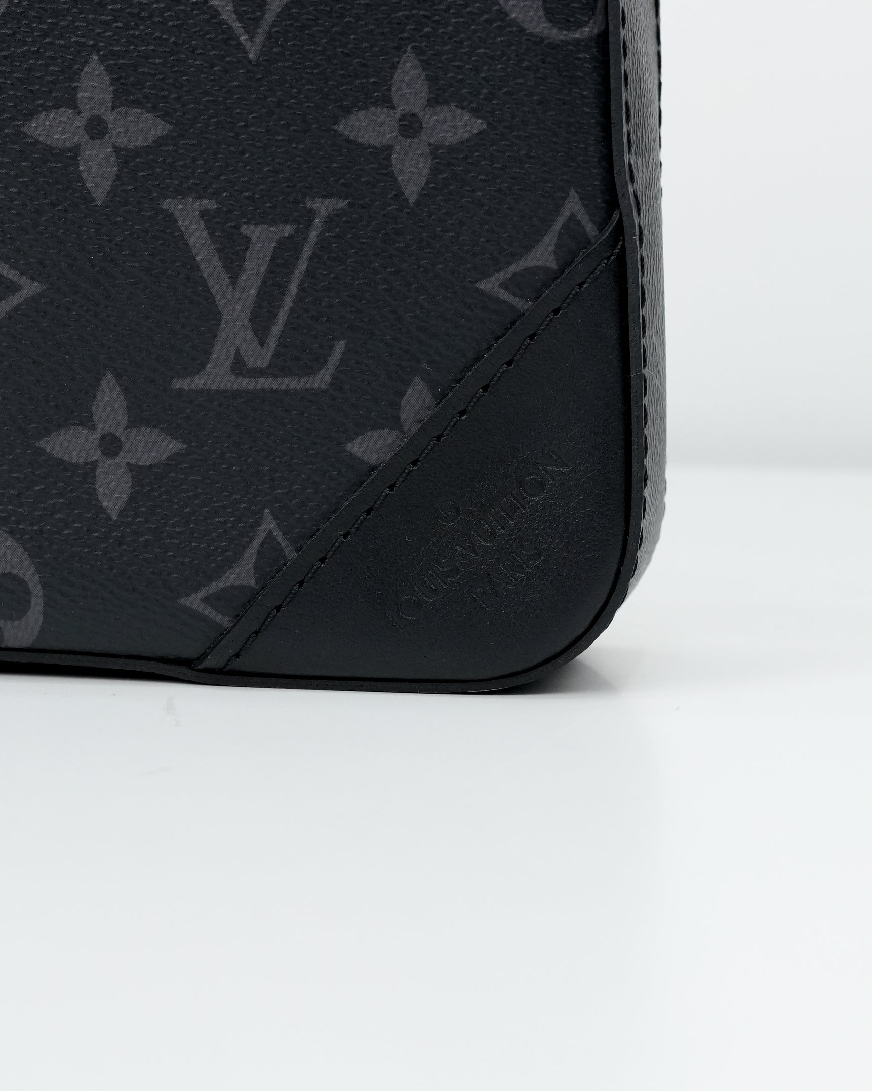 MONOGRAM ECLIPSE TRIO MESSENGER BLACK