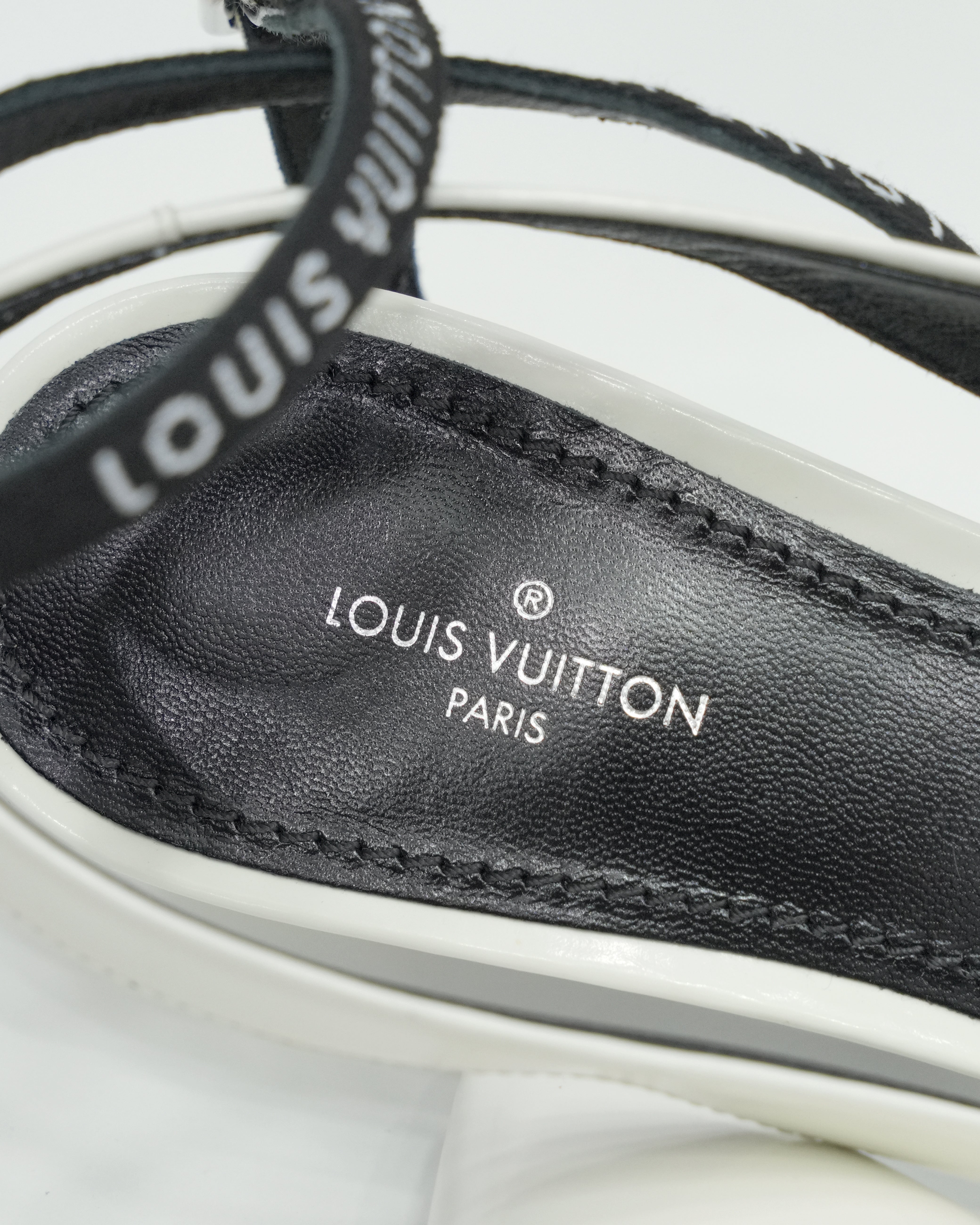 CALL BACK OPEN BACK PUMPS WHITE – SIZE 37