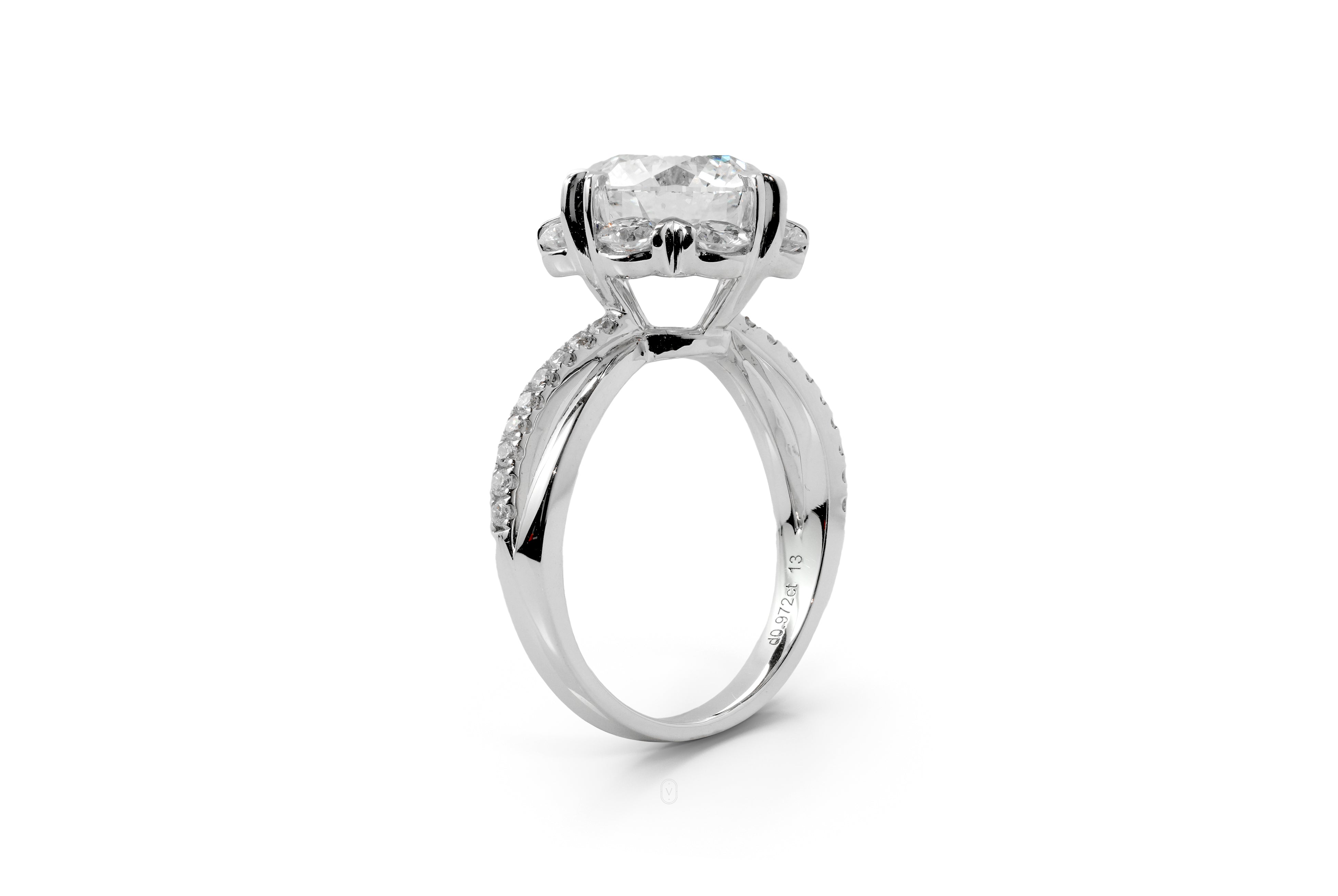 Harga Lab Grown Diamond Split Shank Ring Round