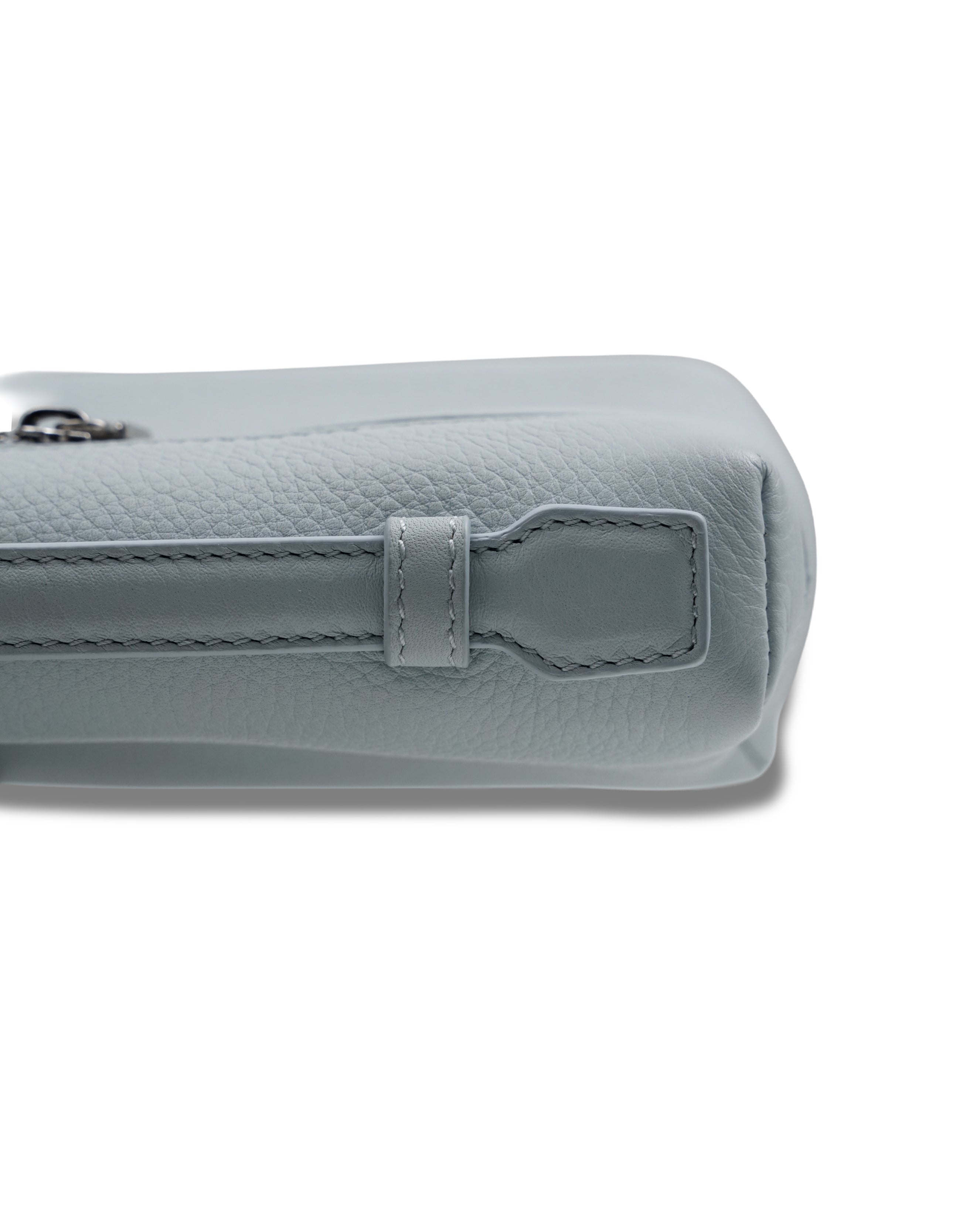 EXTRA POCKET L19 HAMMERED CALFSKIN MINTY BREEZE