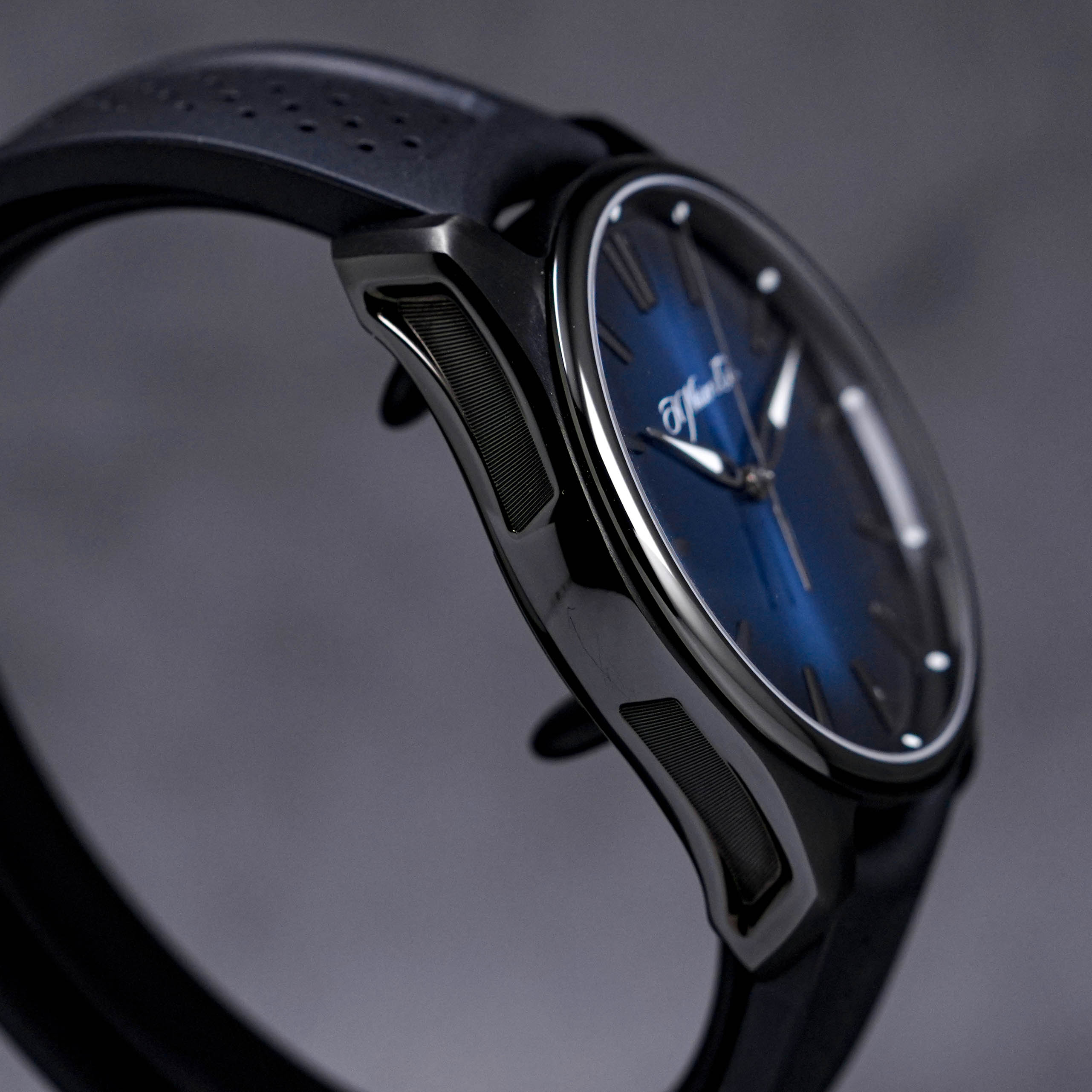 PIONEER CENTRE SECONDS BLACK DLC BLUE FUNKY DIAL RUBBER STRAP (2019)