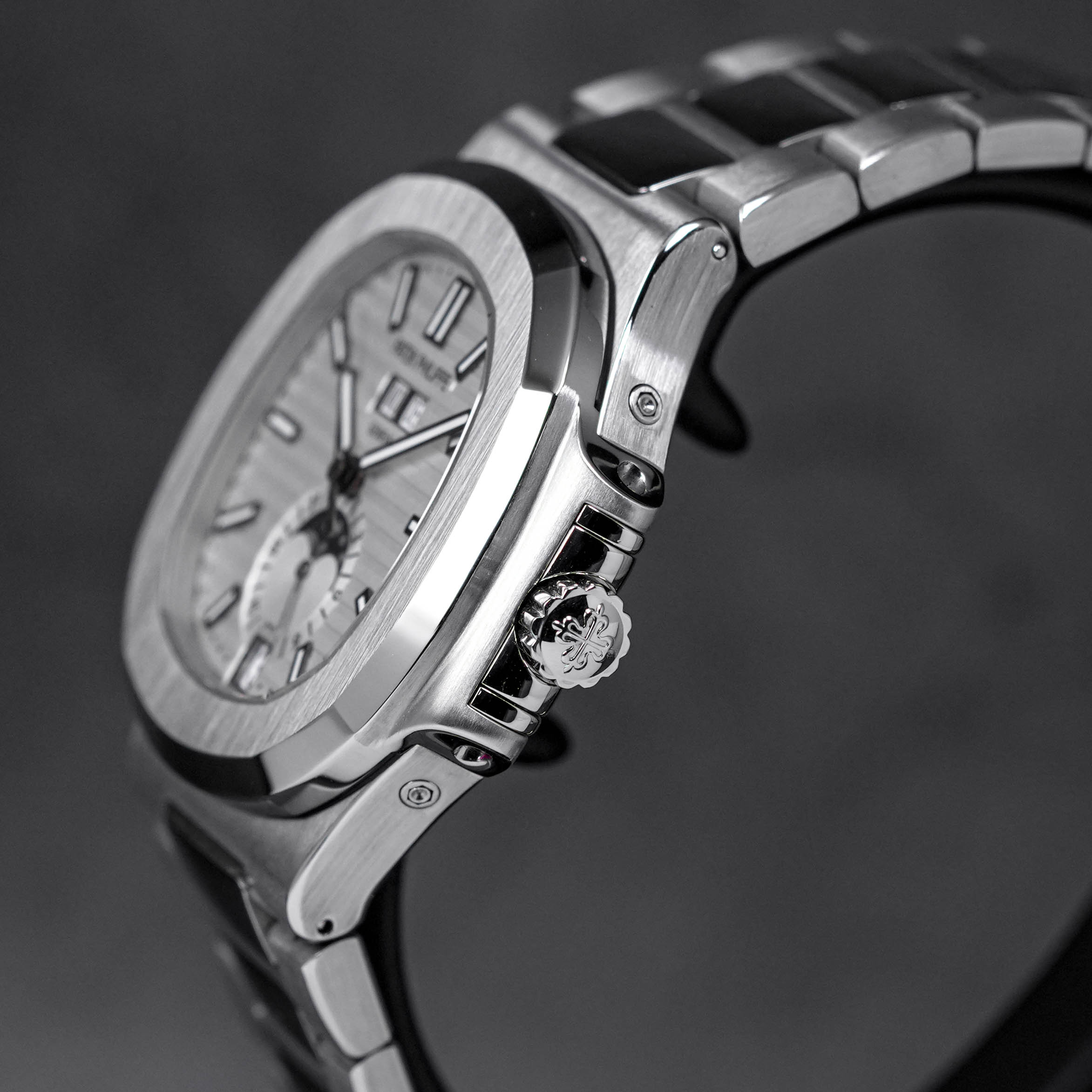 Harga Patek Philippe Nautilus 5726/1A-010