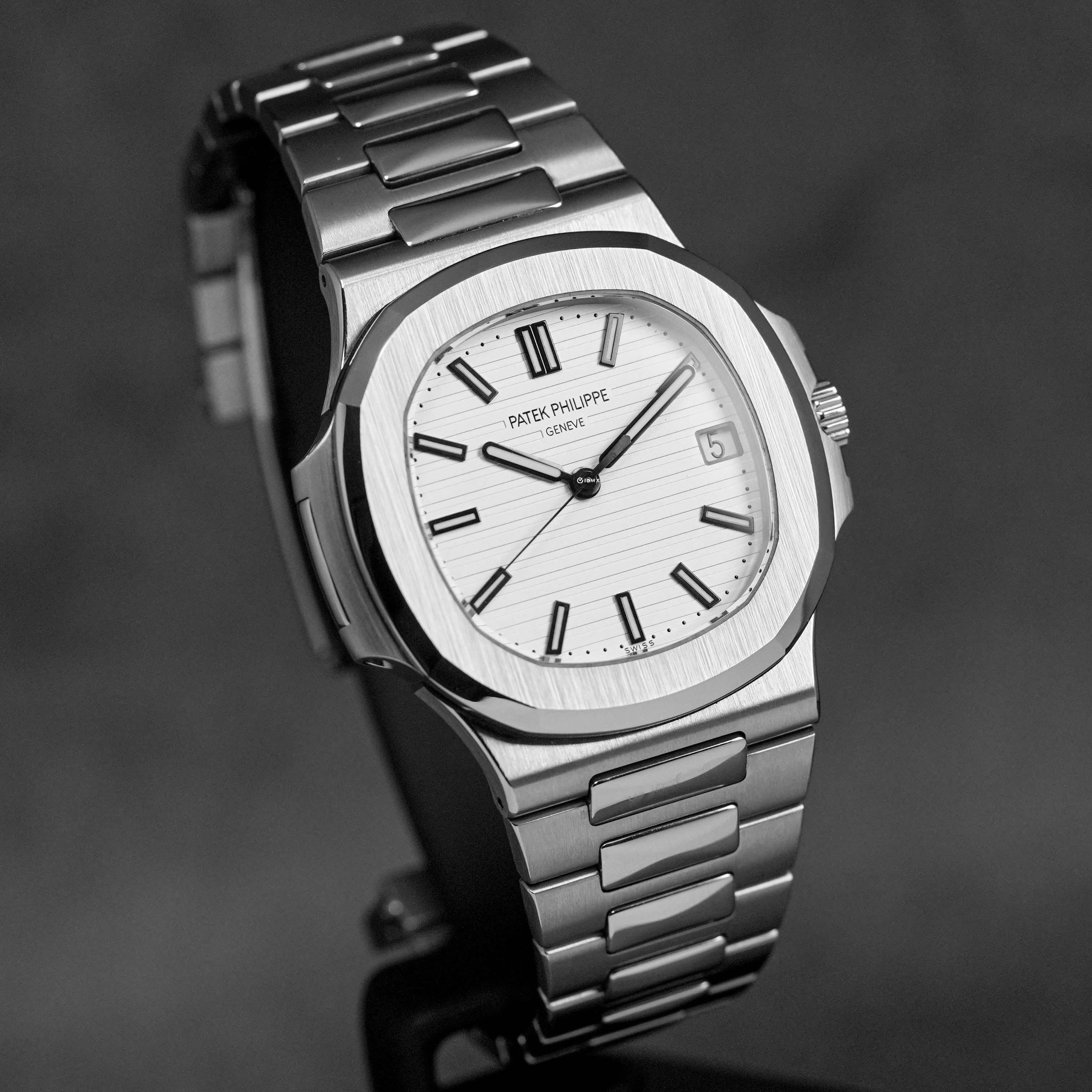 Nautilus 5711/1A White