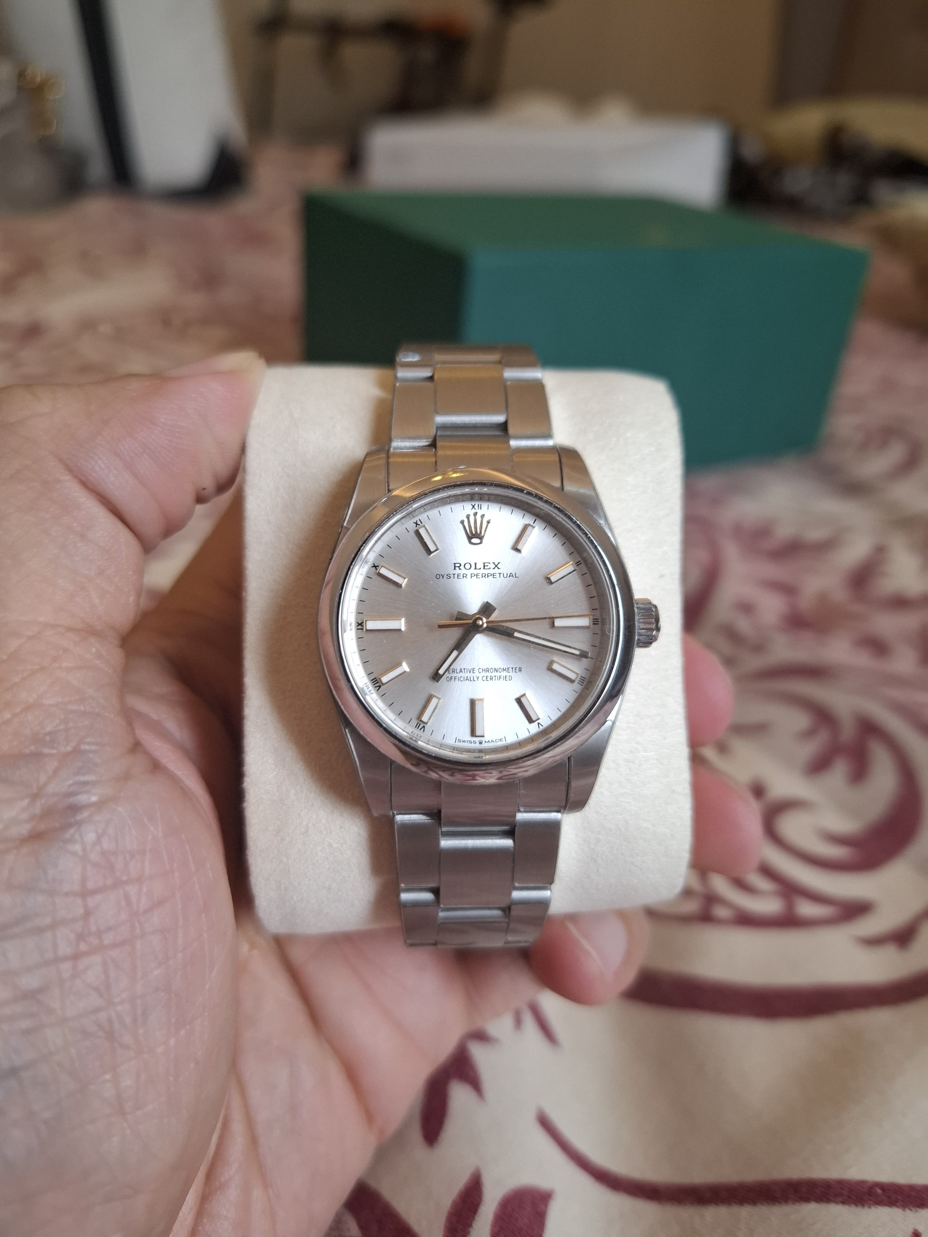 OYSTER PERPETUAL 34MM SILVER DIAL (2025)