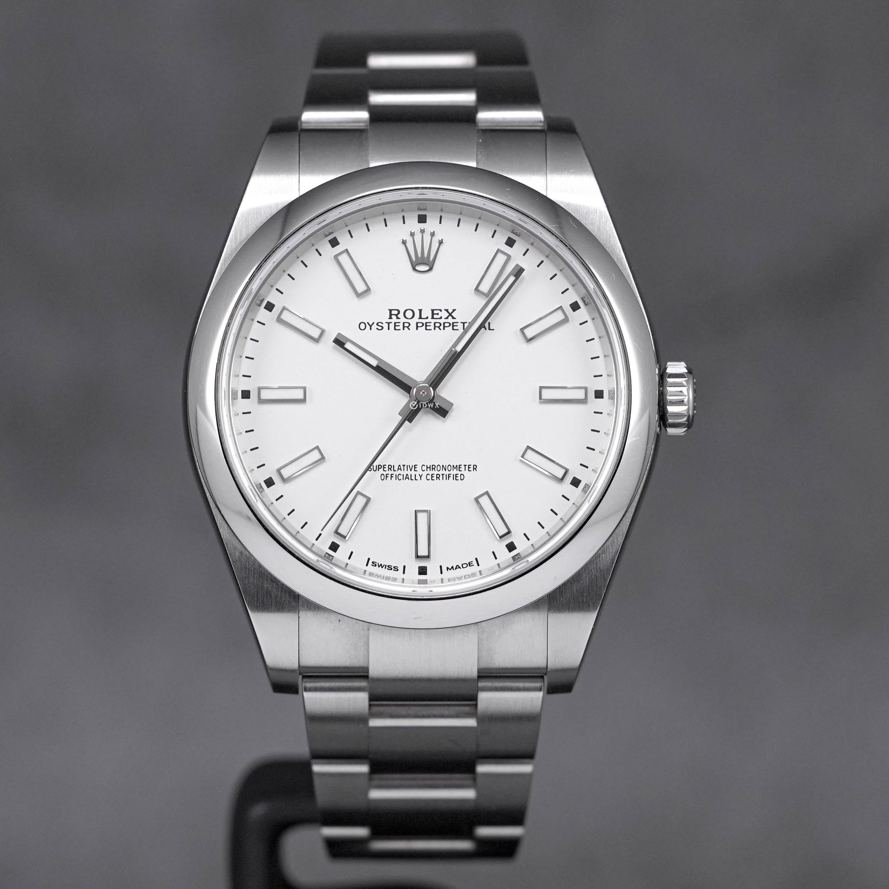 OYSTER PERPETUAL 39MM WHITE DIAL (2019)