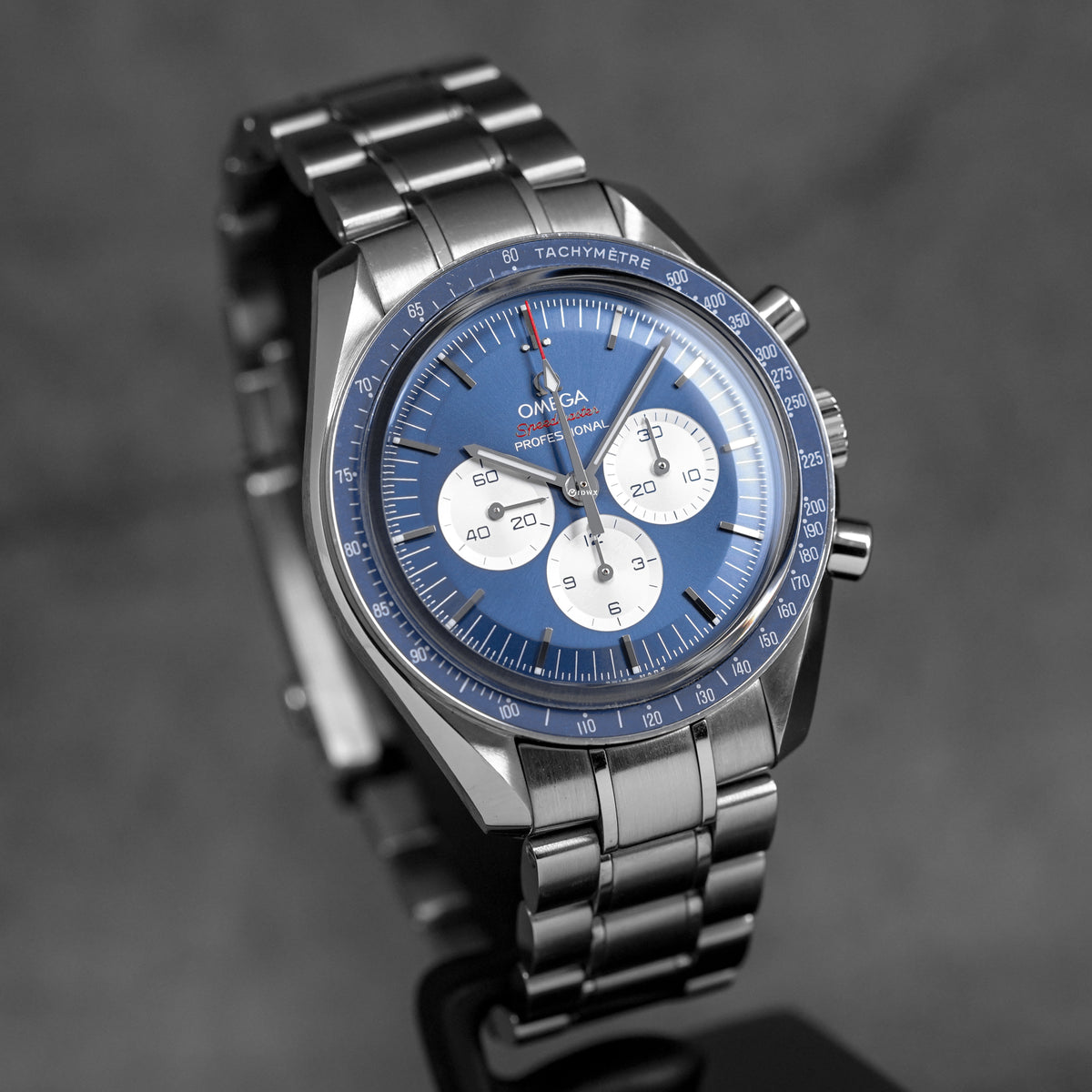 Omega Speedmaster Moonwatch