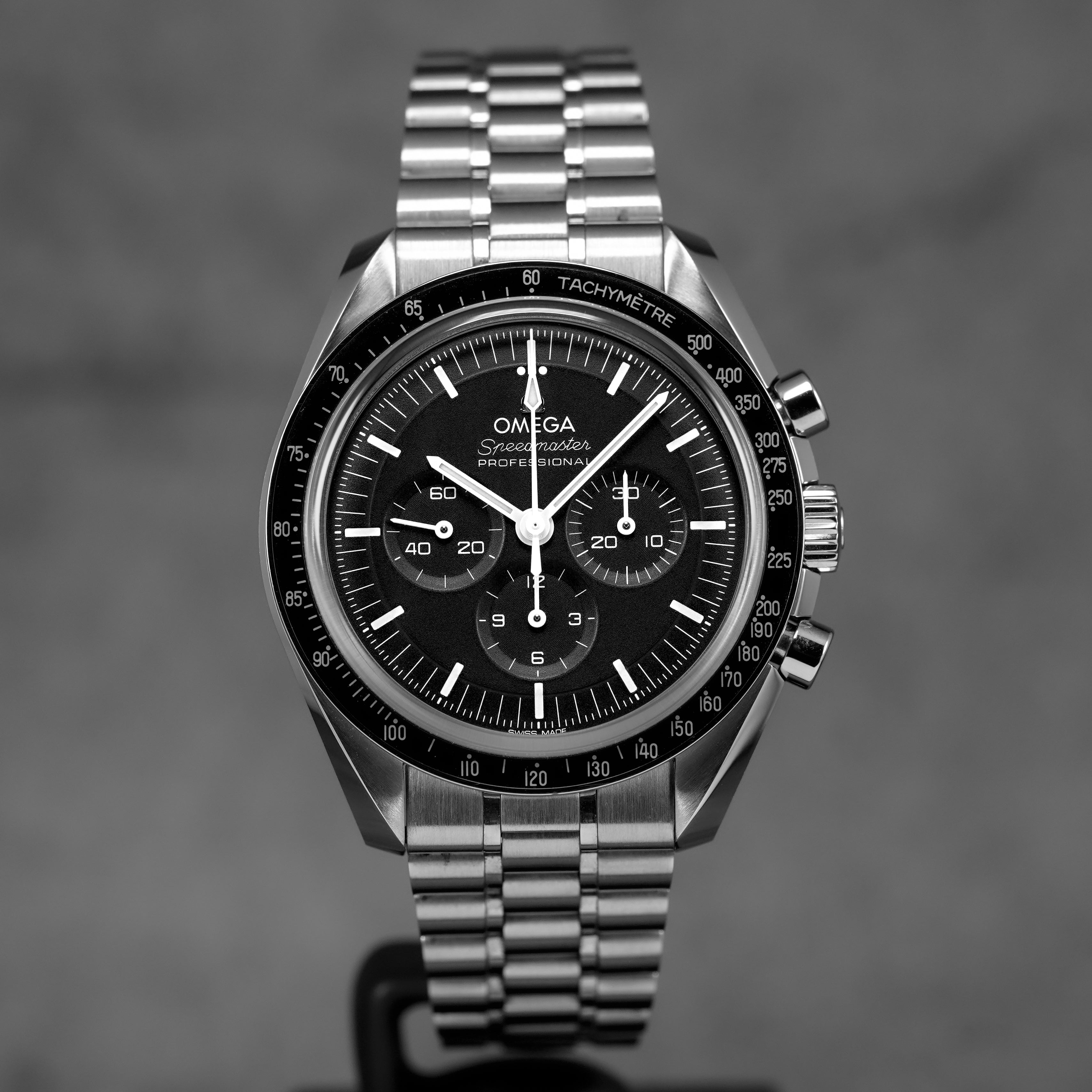 Harga Omega Speedmaster Moonwatch Sapphire