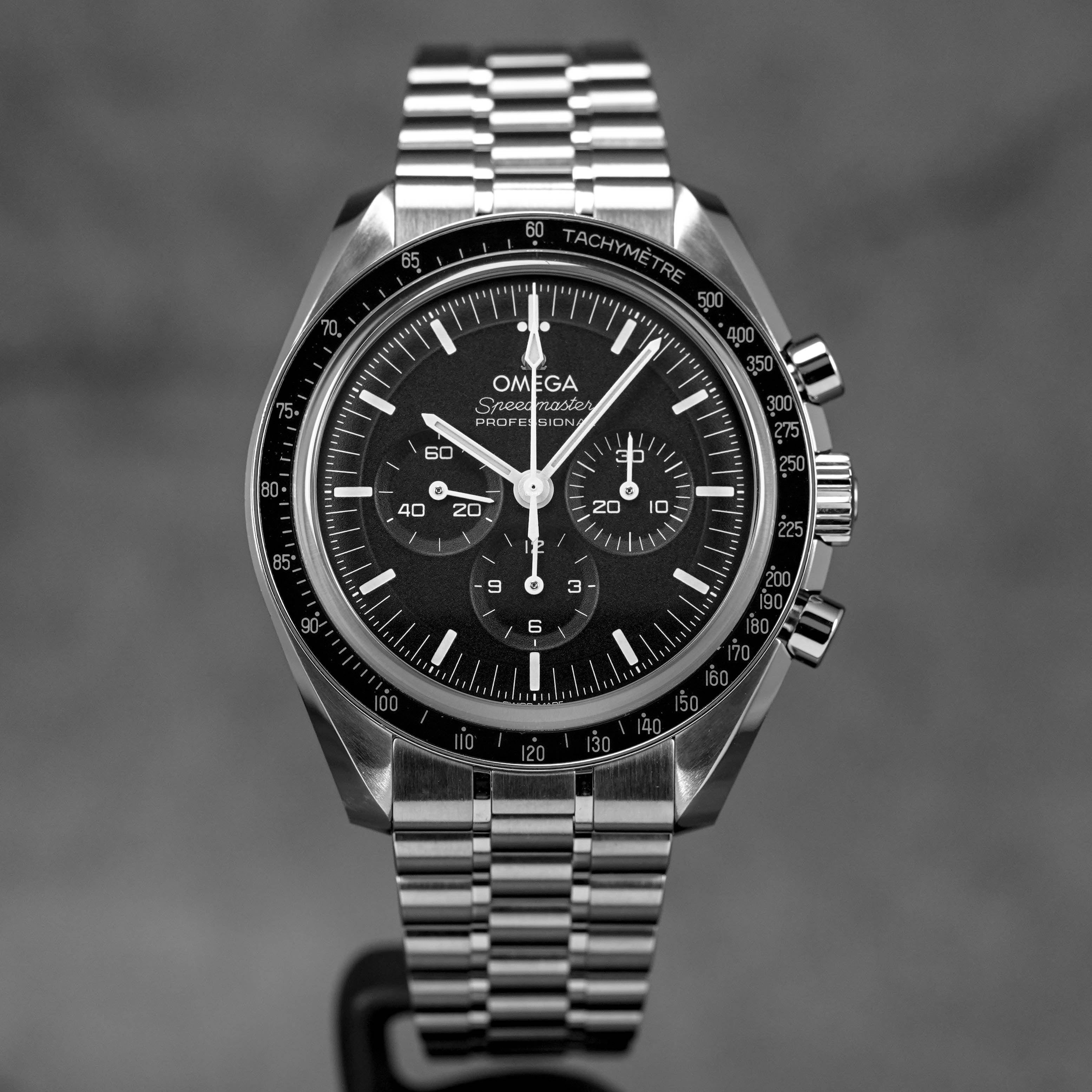 Harga Omega Speedmaster Moonwatch Sapphire