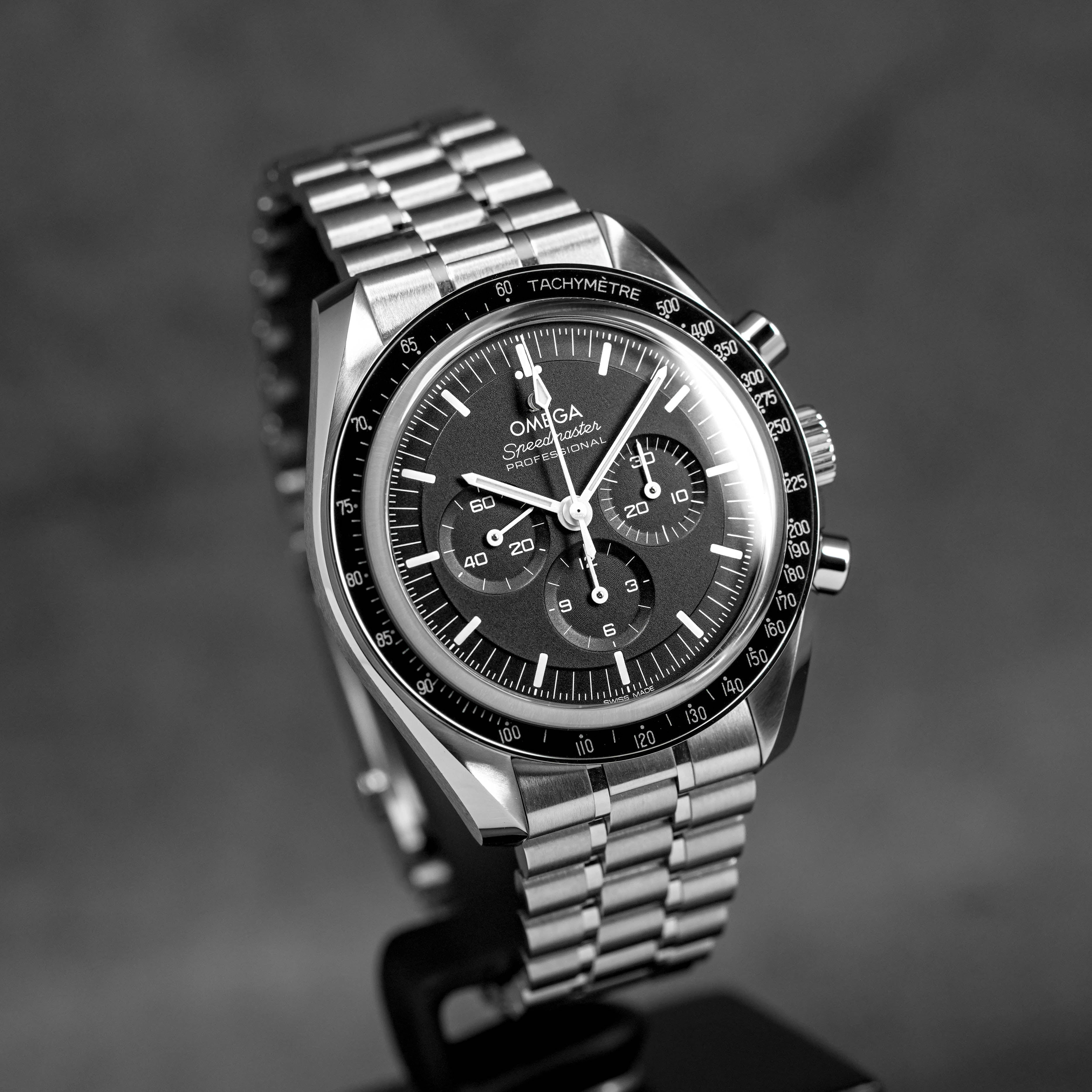 Harga Omega Speedmaster Moonwatch Sapphire