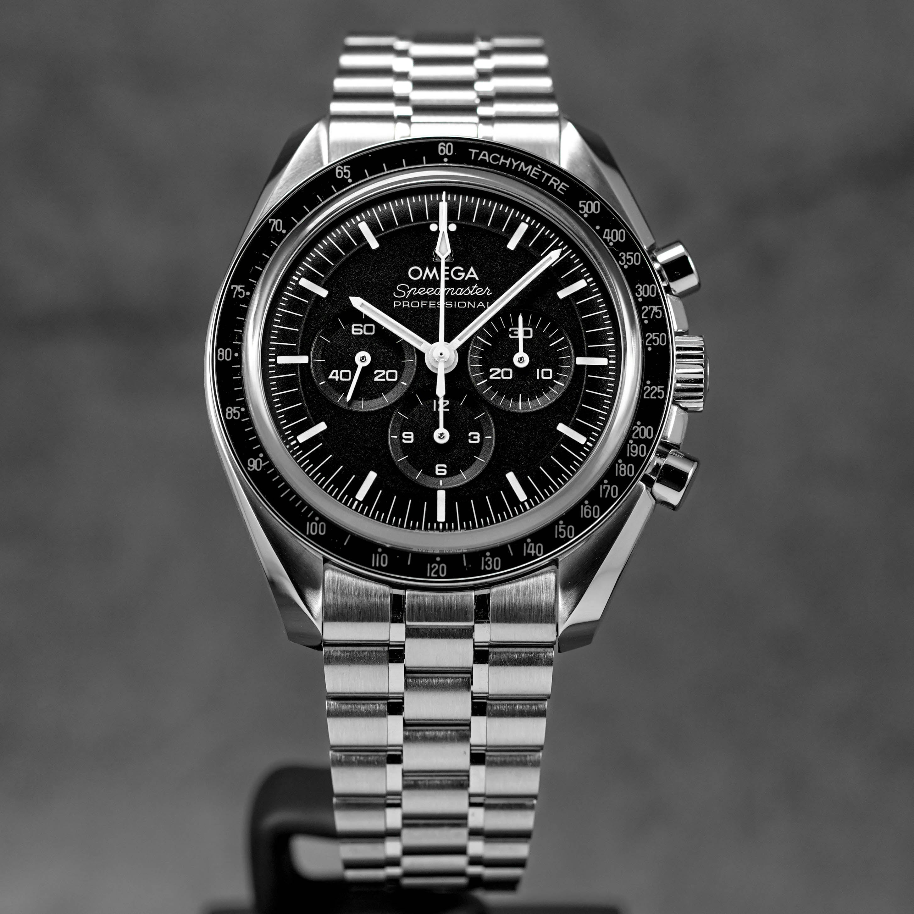 Harga Omega Speedmaster Moonwatch Sapphire