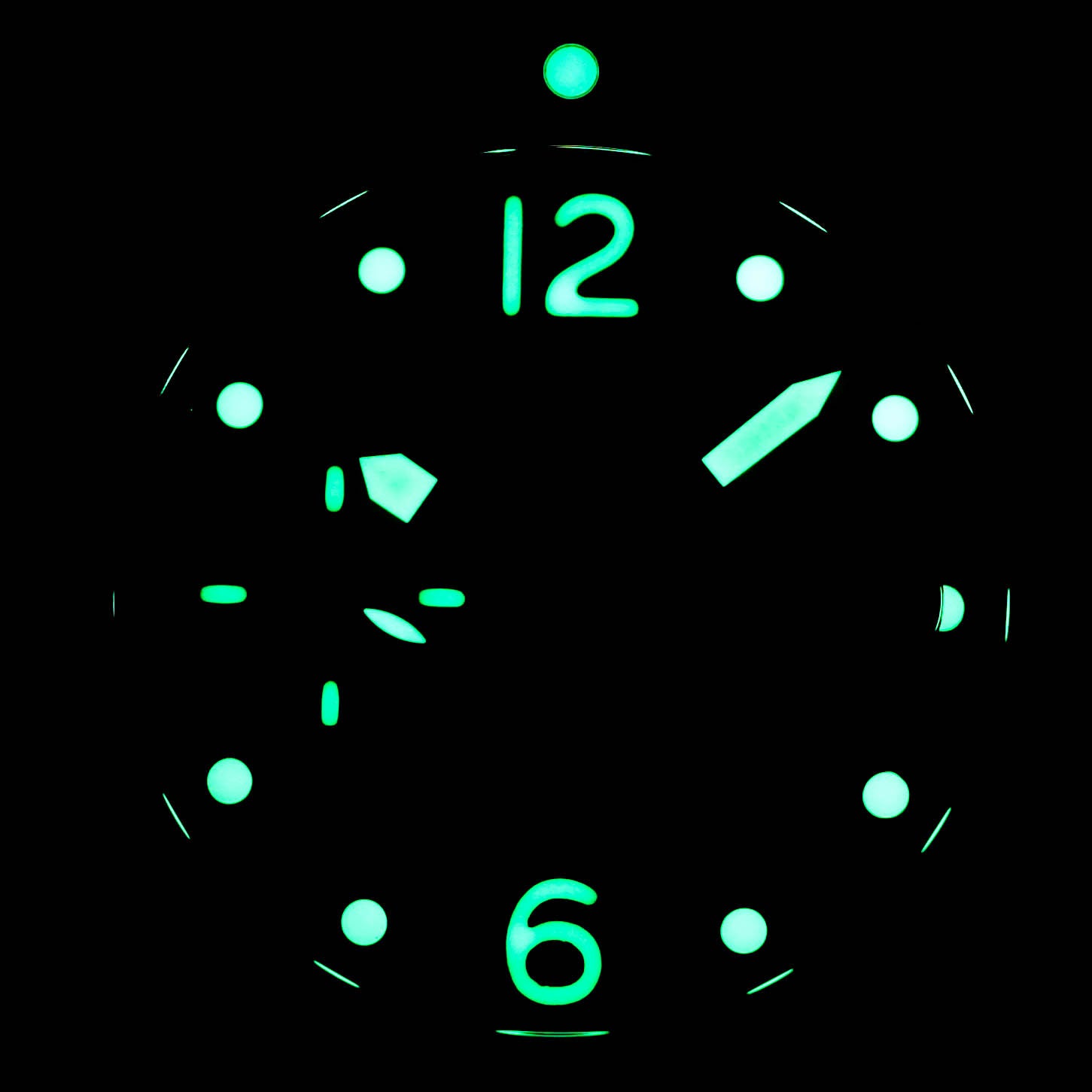 LUMINOR SUBMERSIBLE 44MM TITANIUM HOBNAIL DIAL PAM 025 (2012)