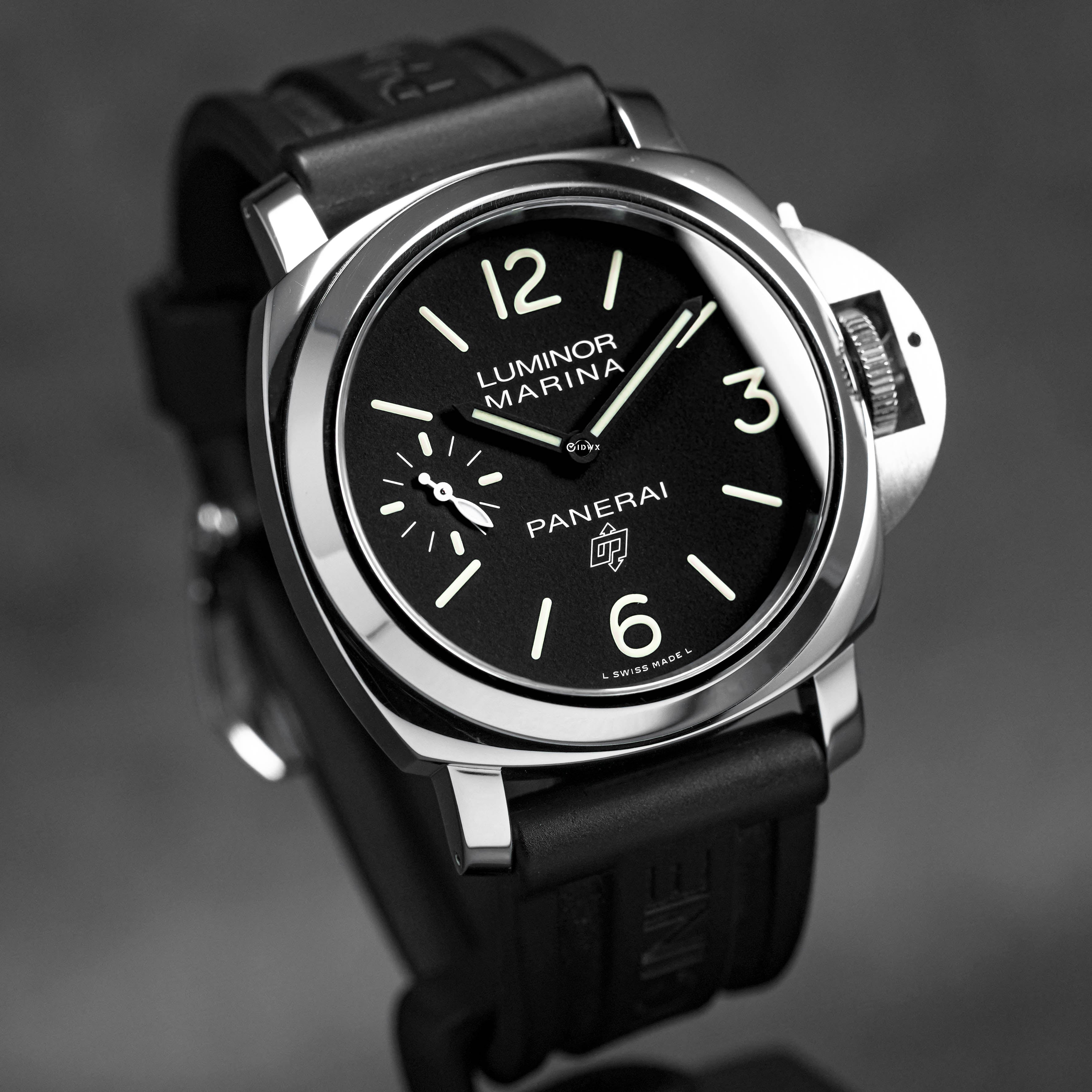 LUMINOR MARINA LOGO 3 DAYS STEEL BLACK DIAL PAM 776 (2019)