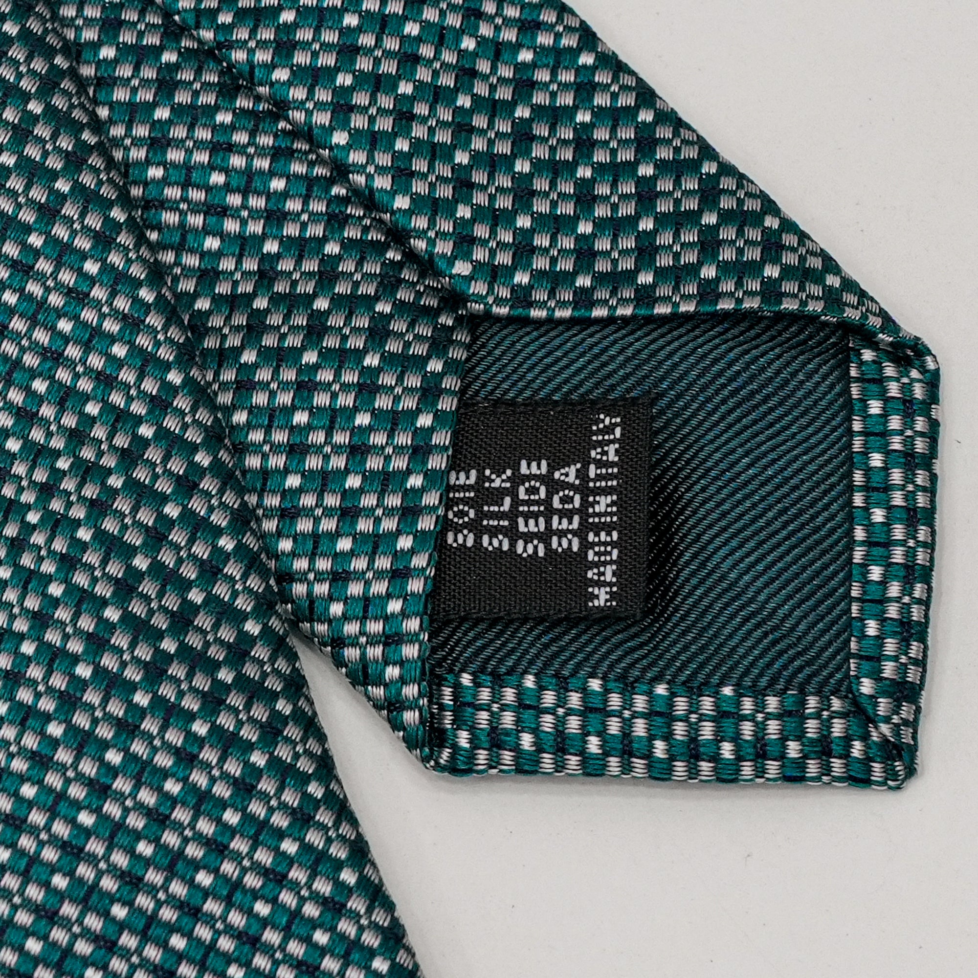 COLLECTIBLE SILK TIE 2026