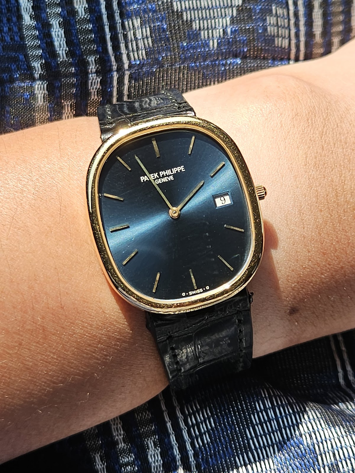 GOLDEN ELLIPSE 3747 YELLOWGOLD BLUE DIAL (WATCH ONLY)