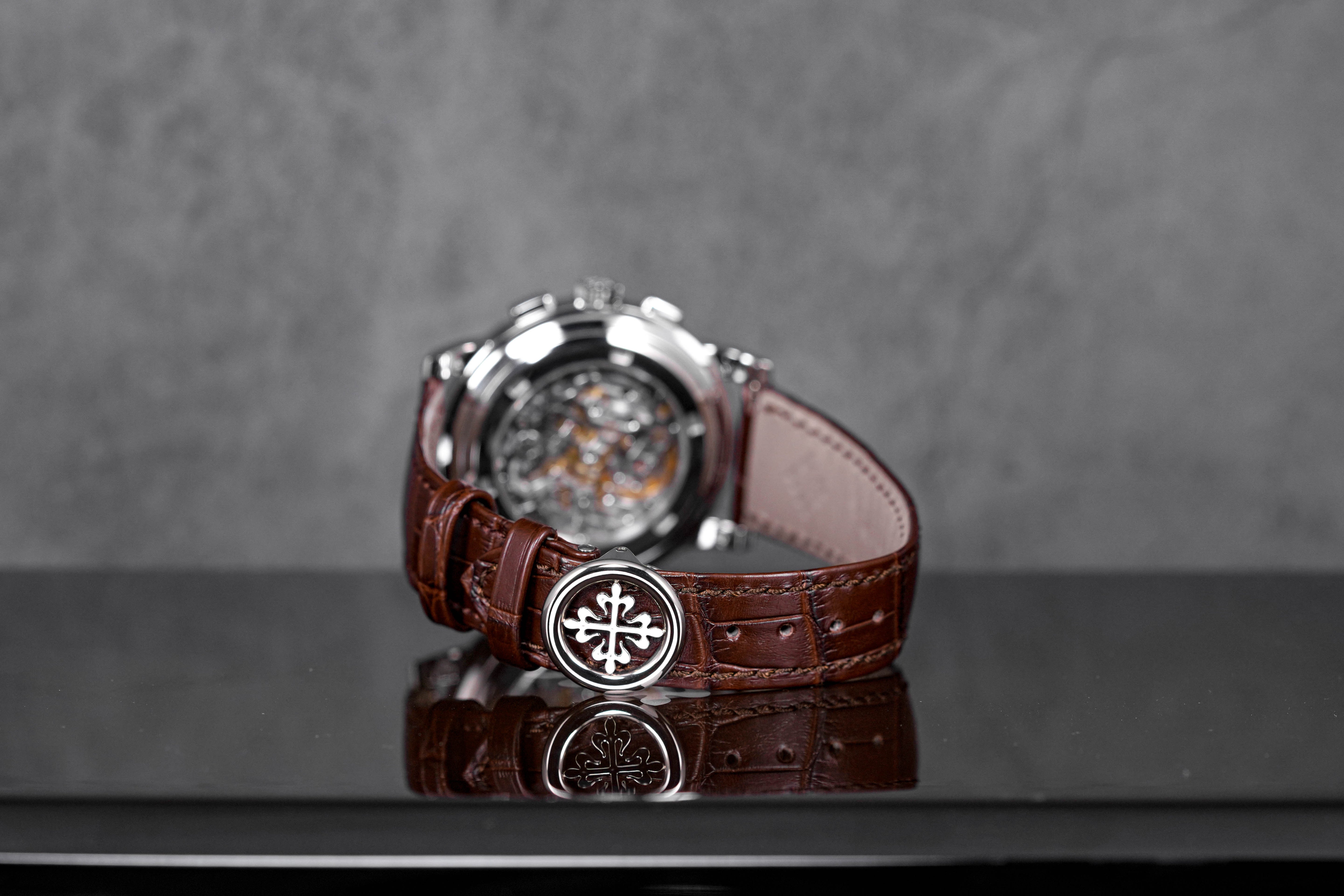 COMPLICATIONS CHRONOGRAPH 5070G-001 WHITE GOLD SILVER DIAL (2004)