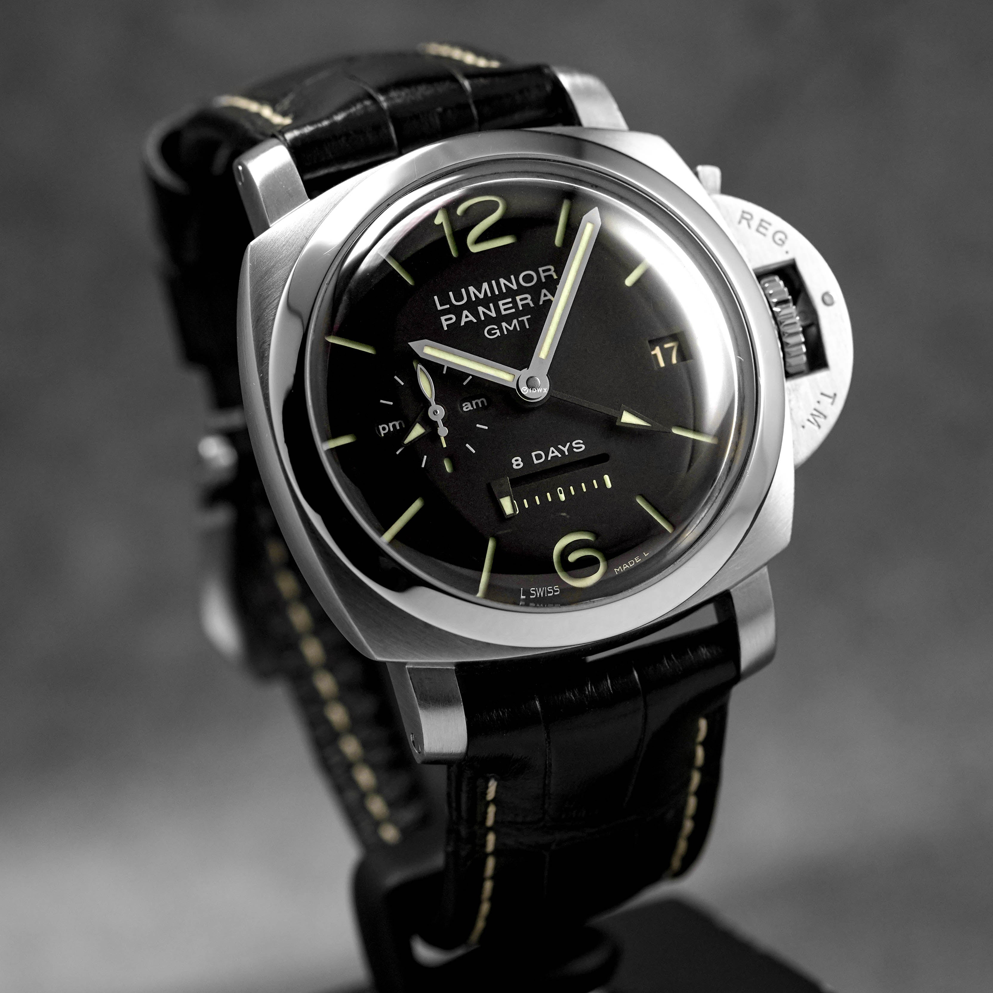 Harga Panerai Luminor PAM 233