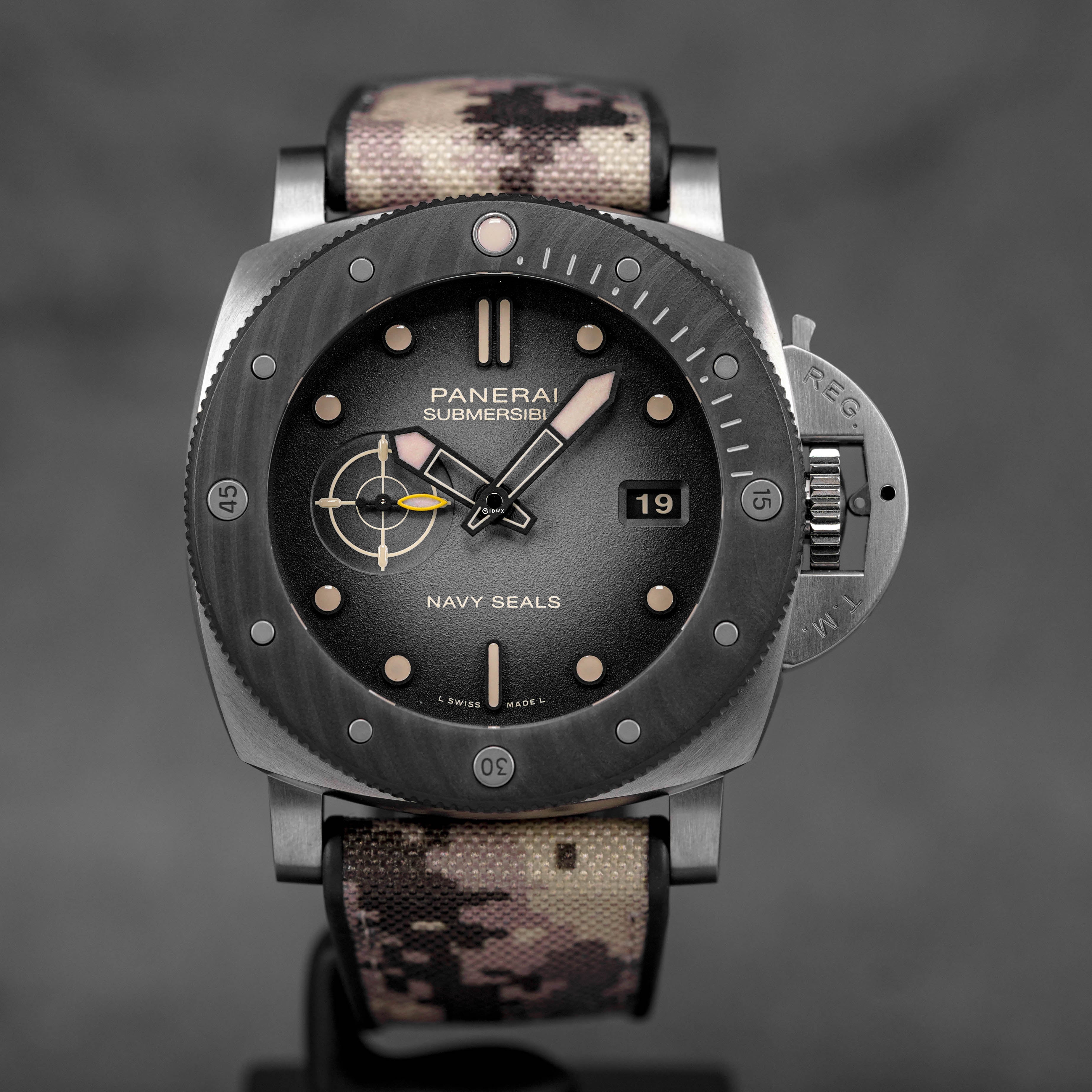 Harga Panerai Submersible PAM 1669