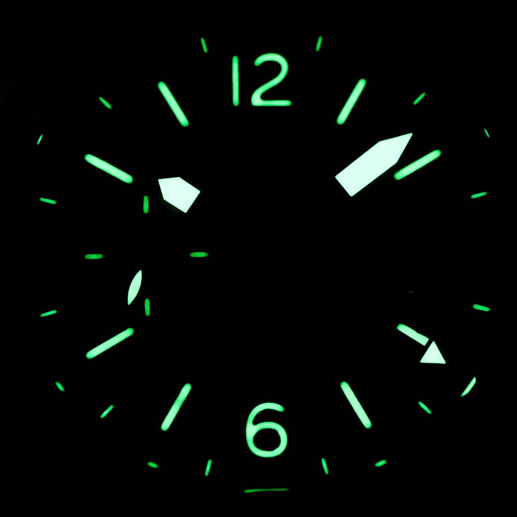 LUMINOR GMT 44MM STEEL BLACK DIAL PAM 88 (2011)