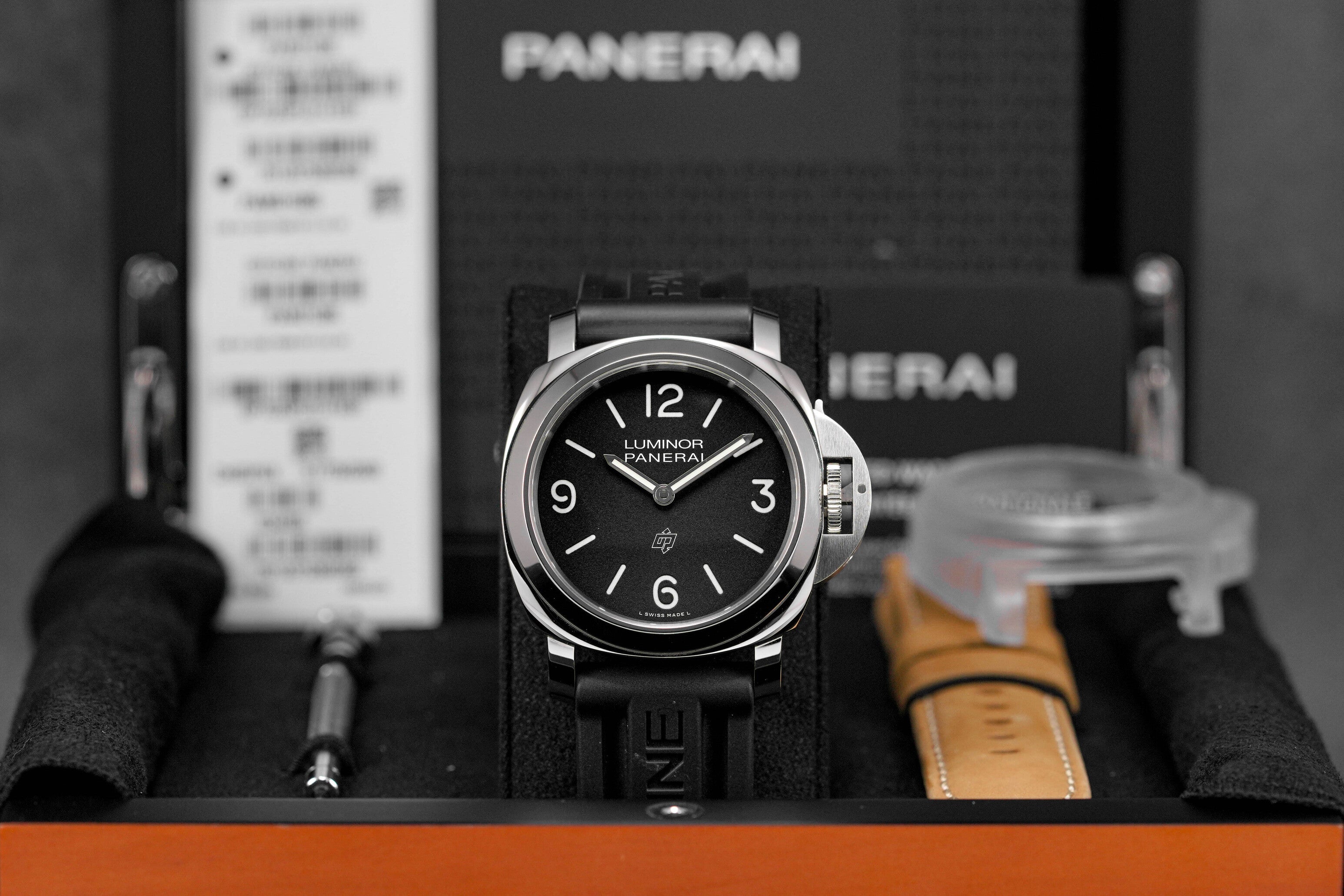 LUMINOR BASE LOGO STEEL PAM 1086 (2023)