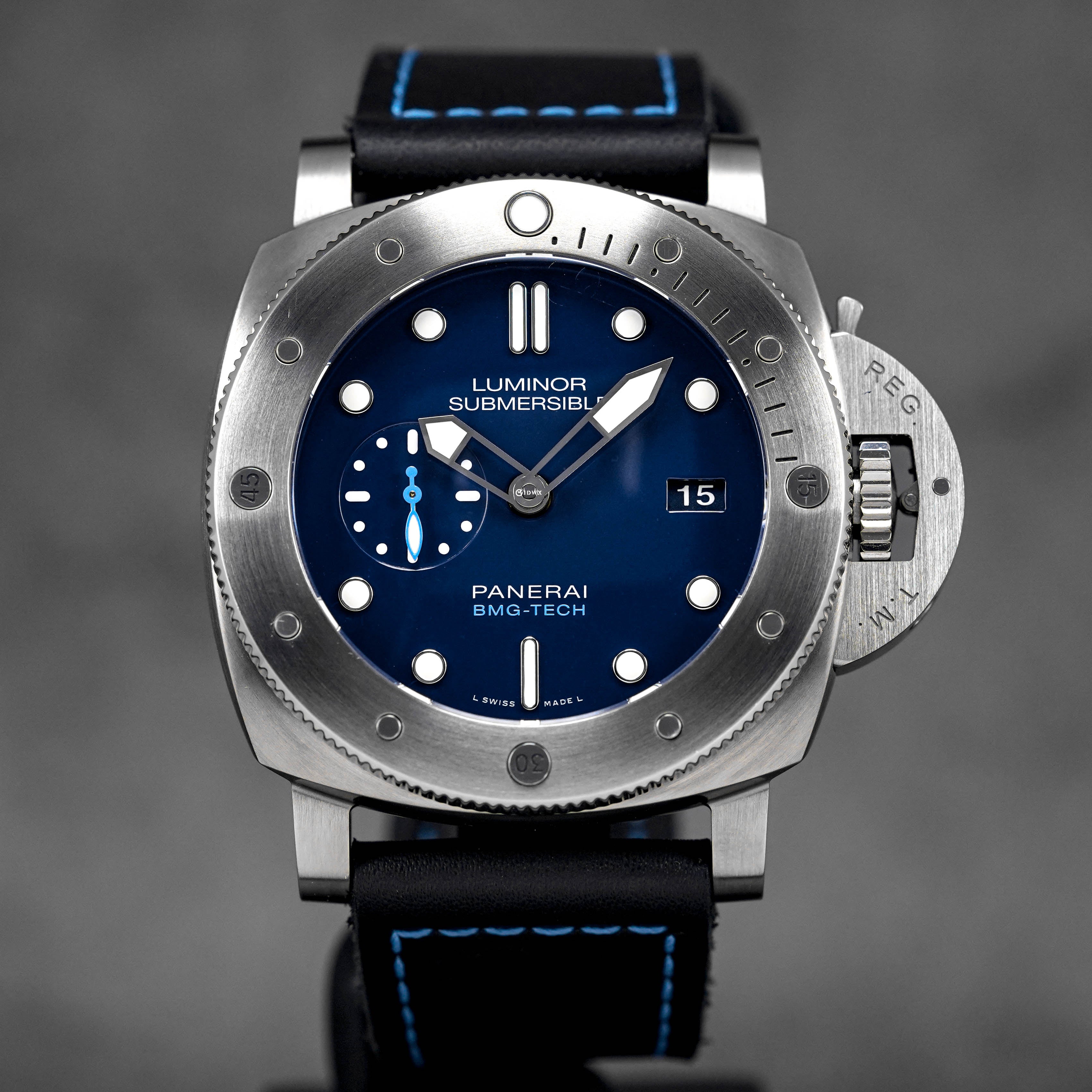 LUMINOR SUBMERSIBLE 1950 3 DAYS TITANIUM BMG-TECH BLUE DIAL PAM 692 (2018)