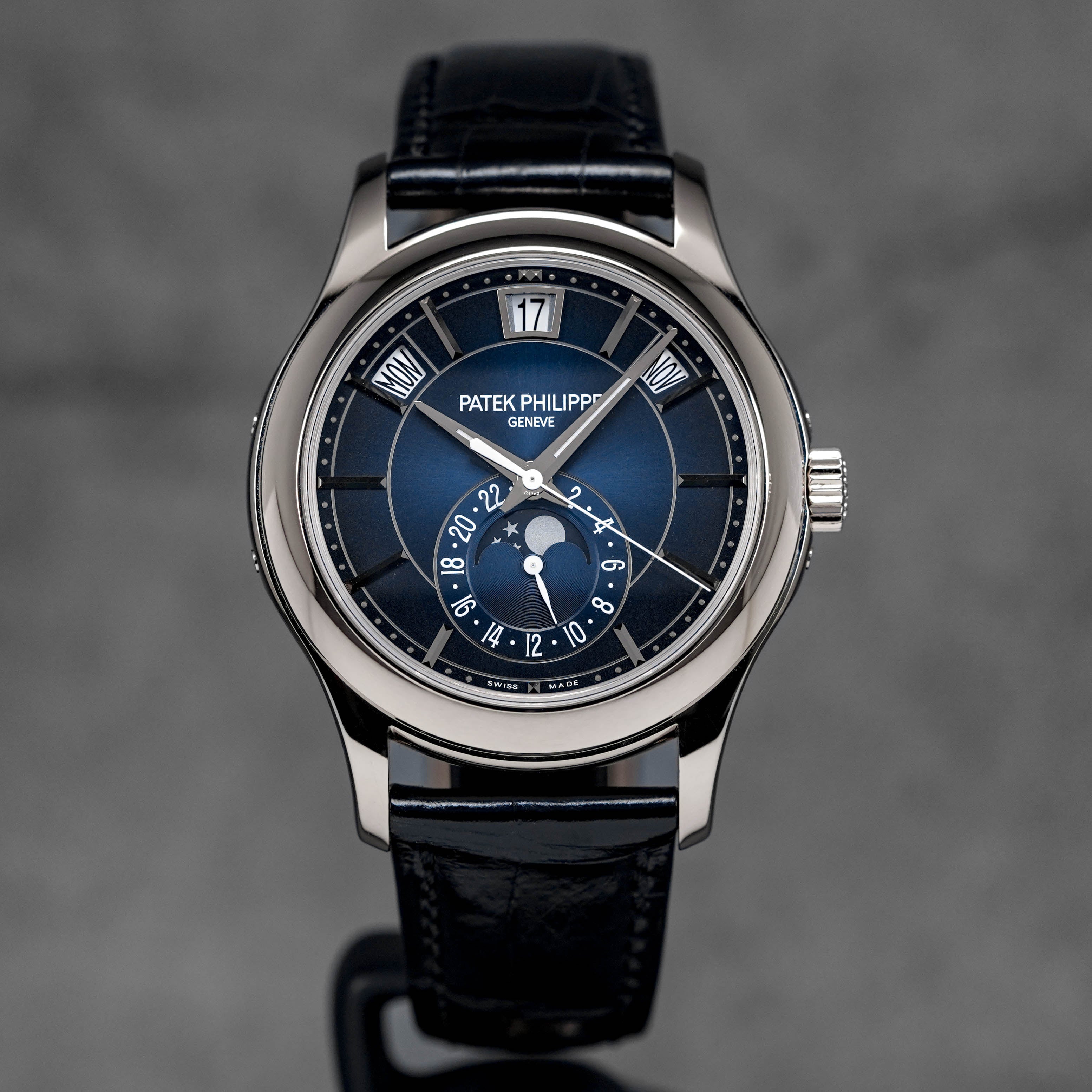 Harga Patek Philippe 5205G