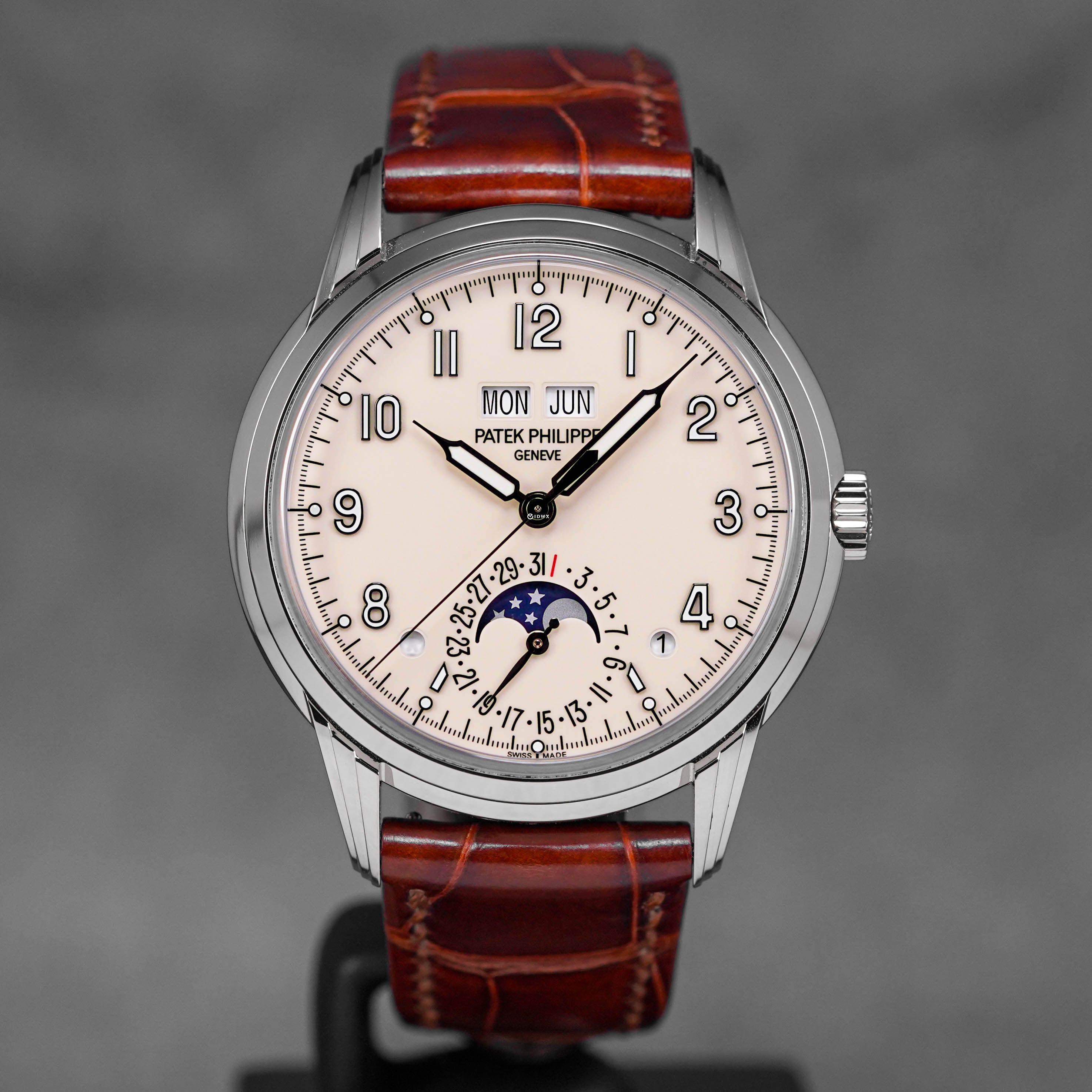 Harga Patek Philippe 5320G-001