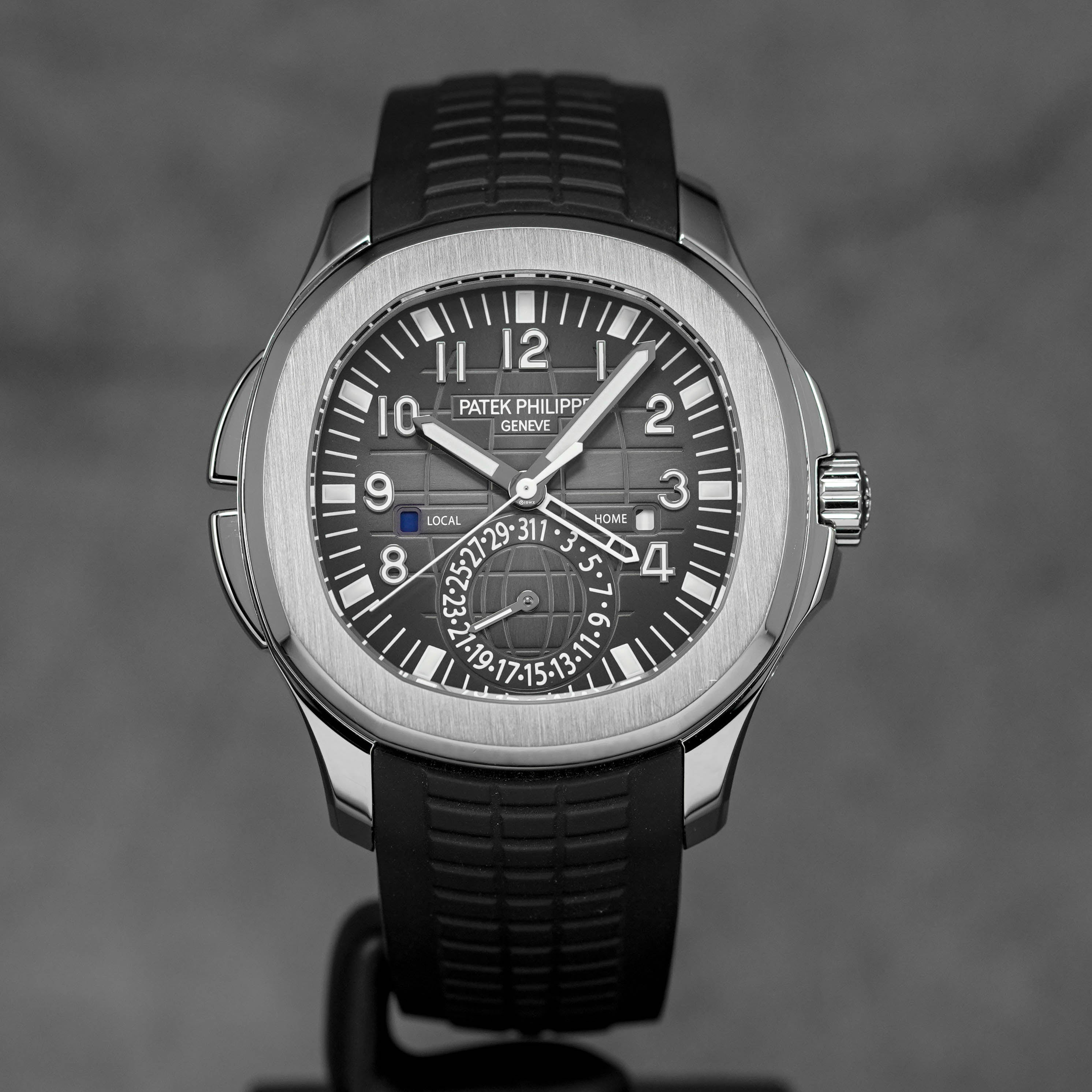 Harga Patek Philippe Aquanaut 5164A