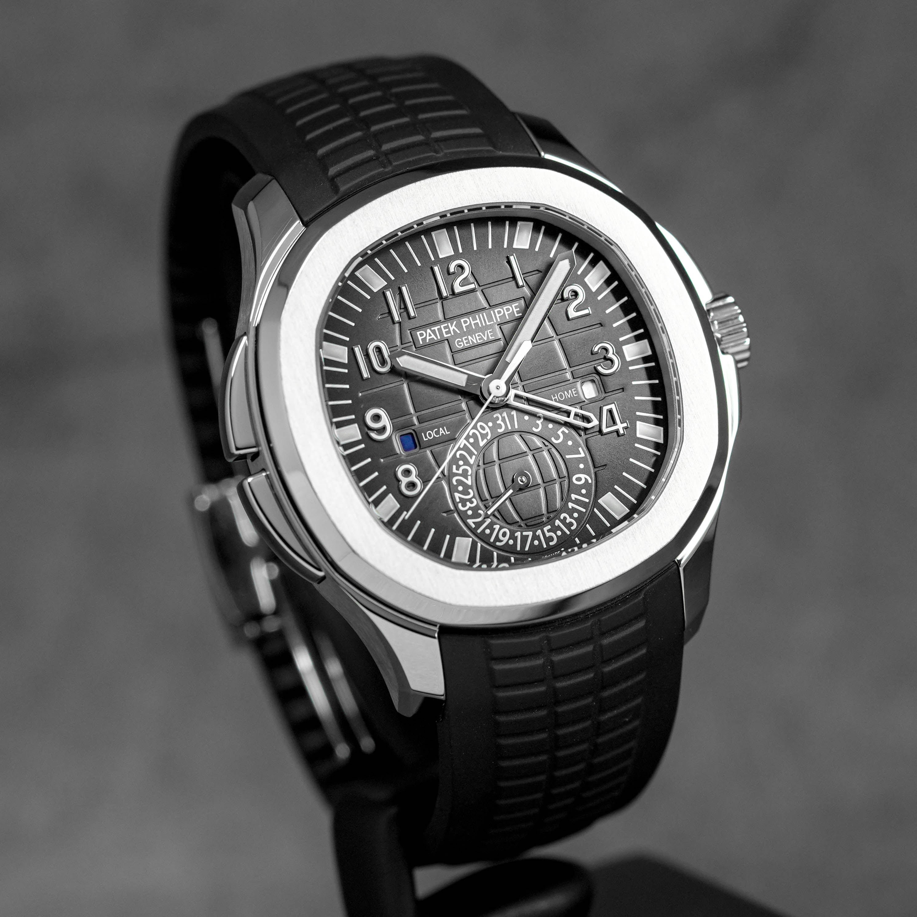 Harga Patek Philippe Aquanaut 5164A