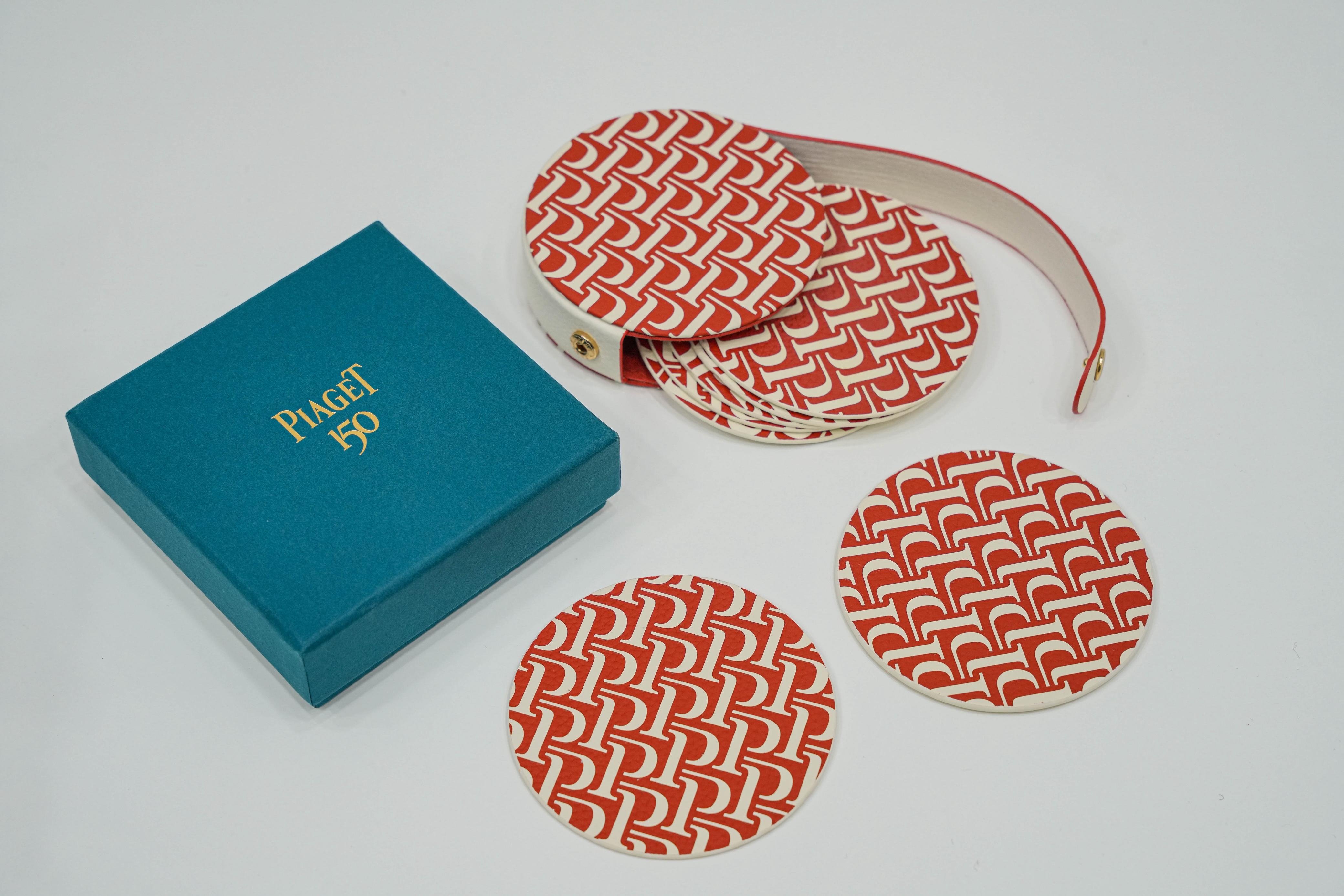 CIRCULAR DRINK COASTERS SET WALLPAUDEMARS PIGUETER