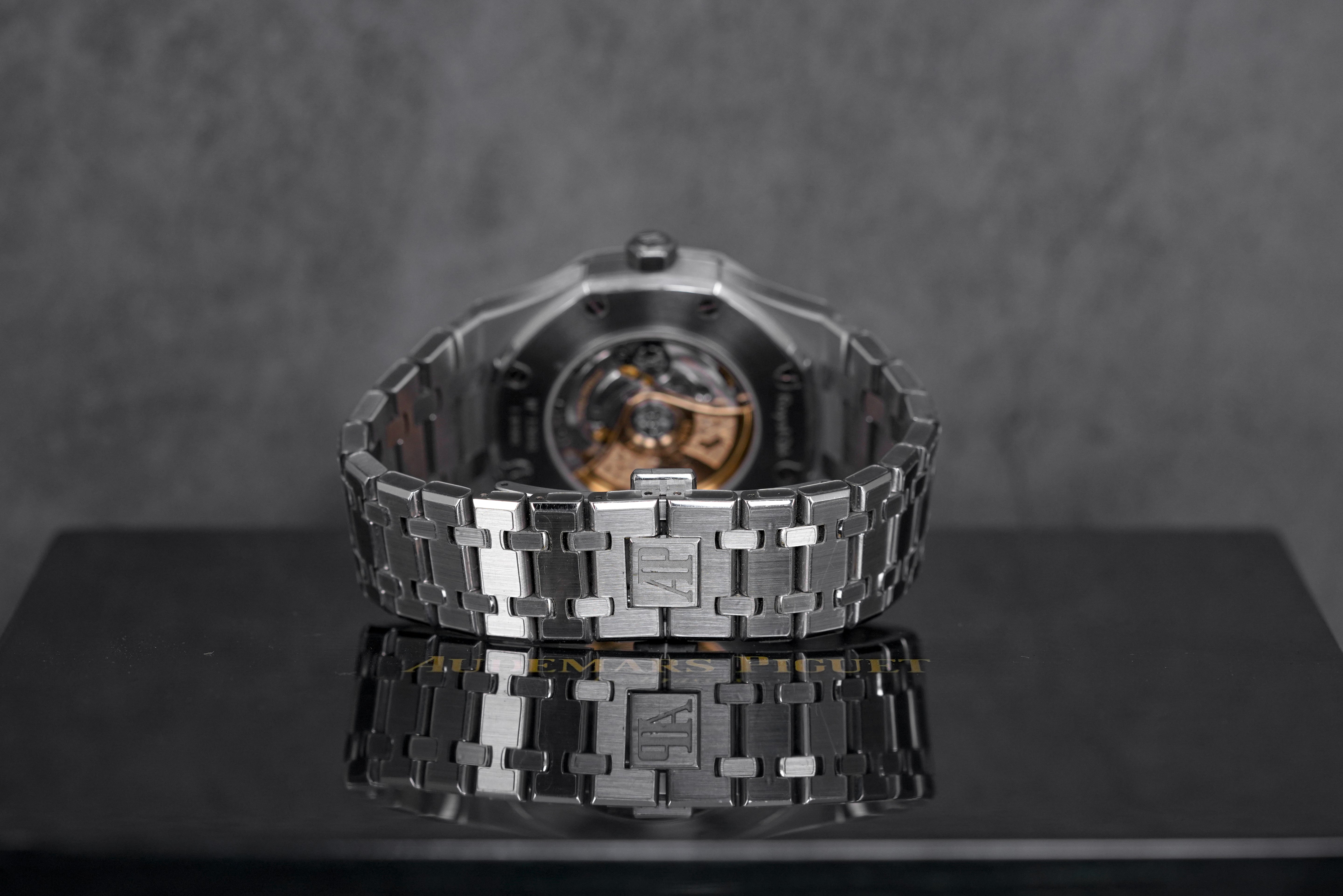 ROYAL OAK 41MM 15400 BLACK DIAL (2016)