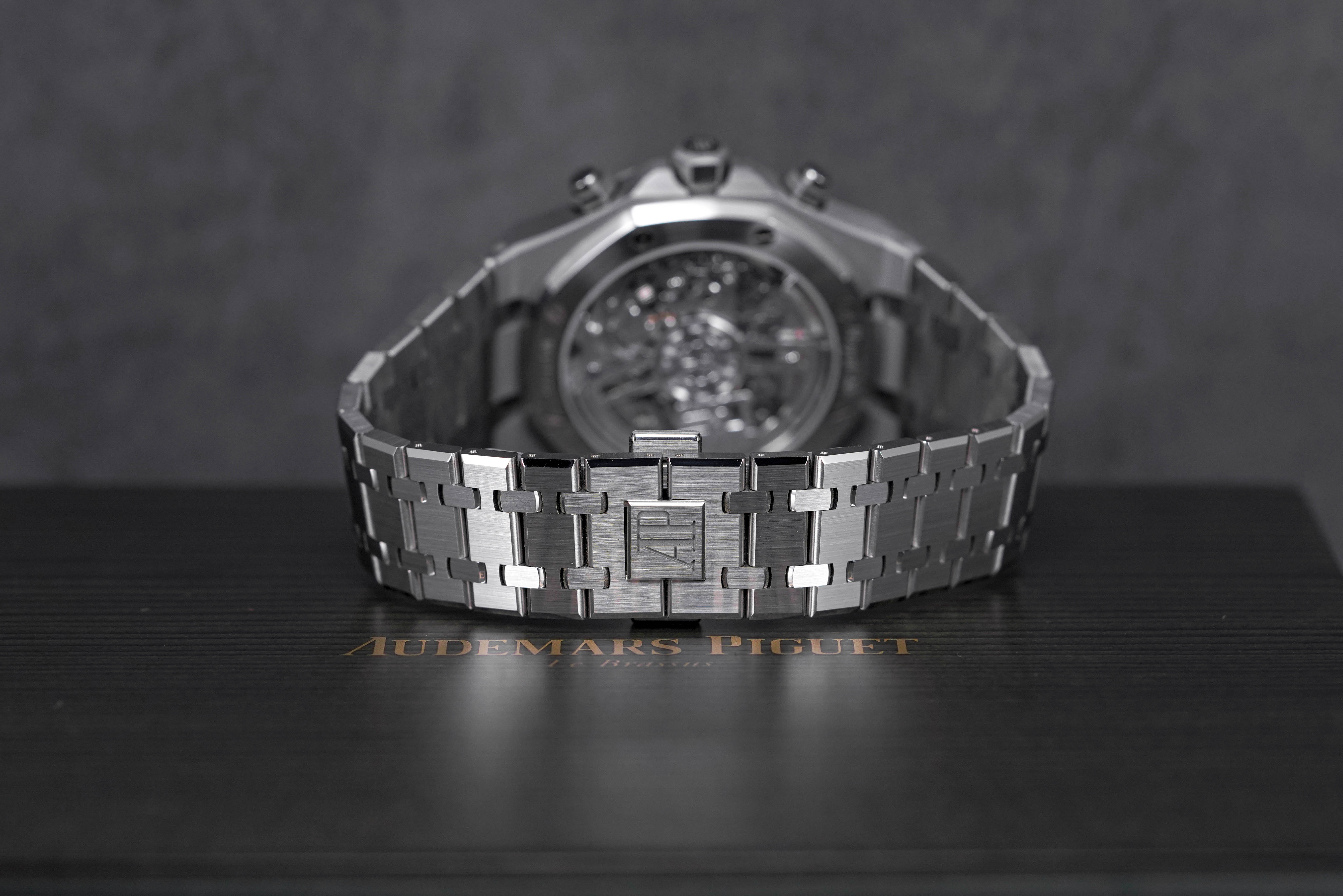ROYAL OAK CHRONOGRAPH 41MM '50TH ANNIVERSARY' BLACK DIAL (2022)