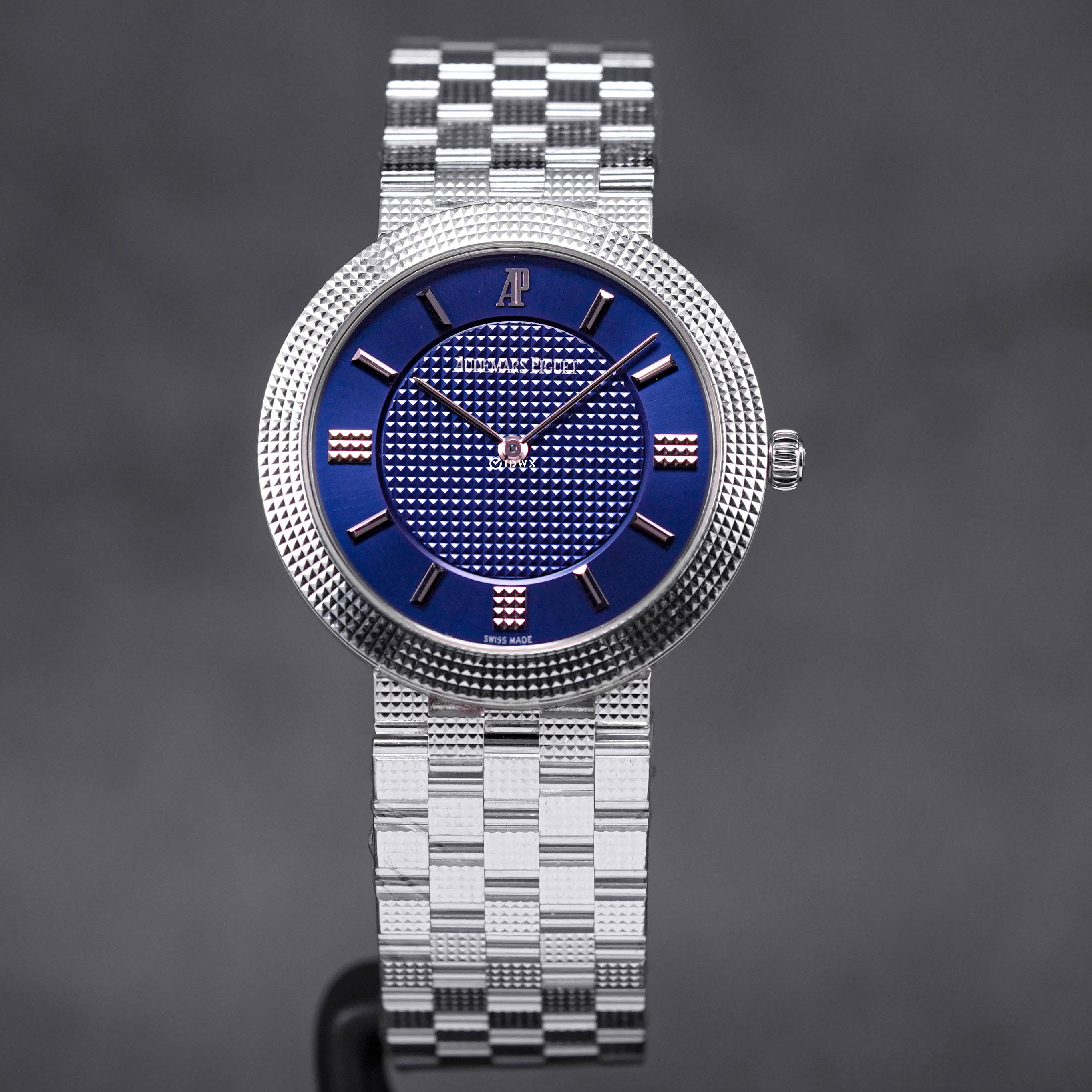 ROYAL OAK 34MM CLASSIC WHITEGOLD BLUE DIAL (2003)