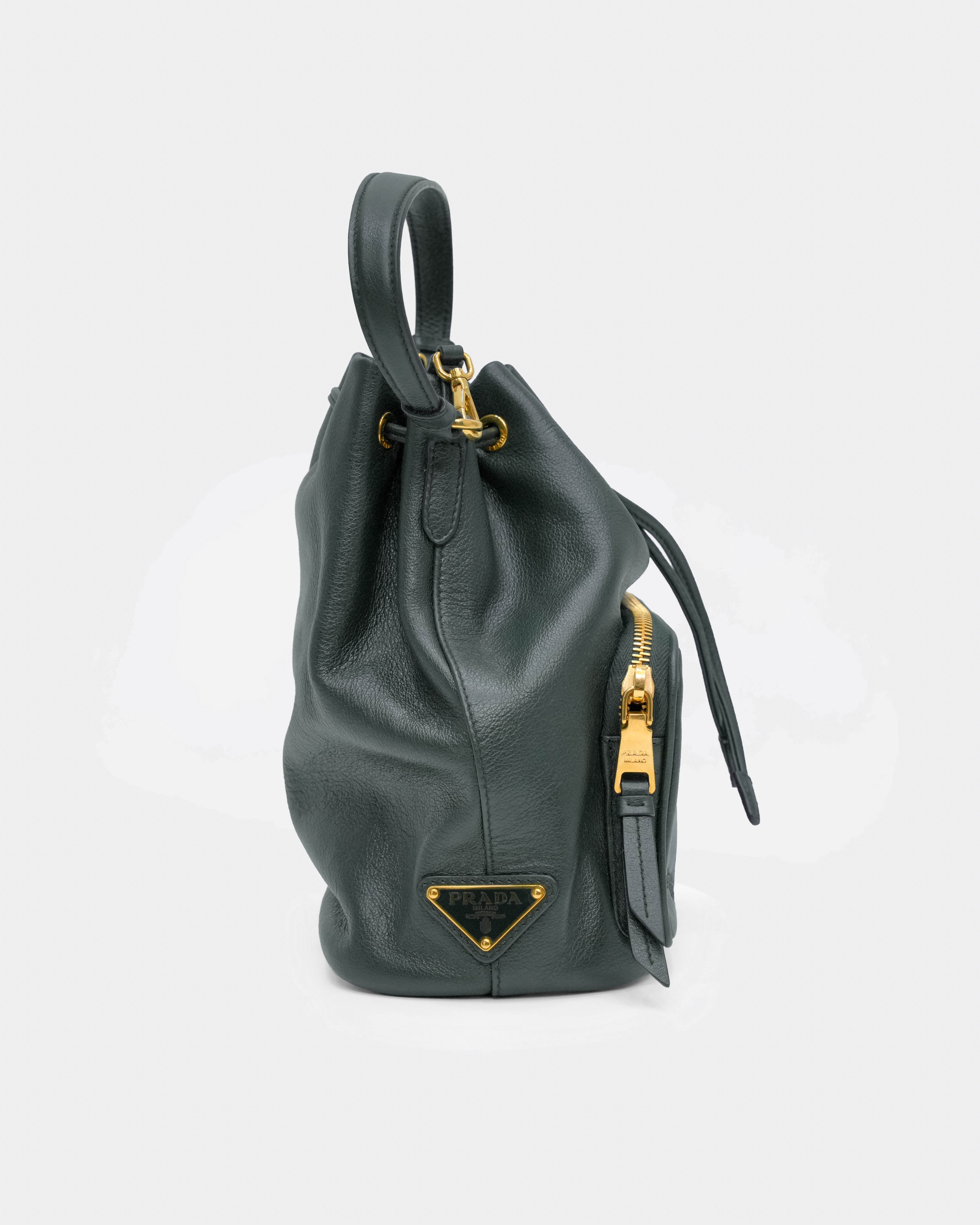DRAWSTRING BUCKET BAG GREEN