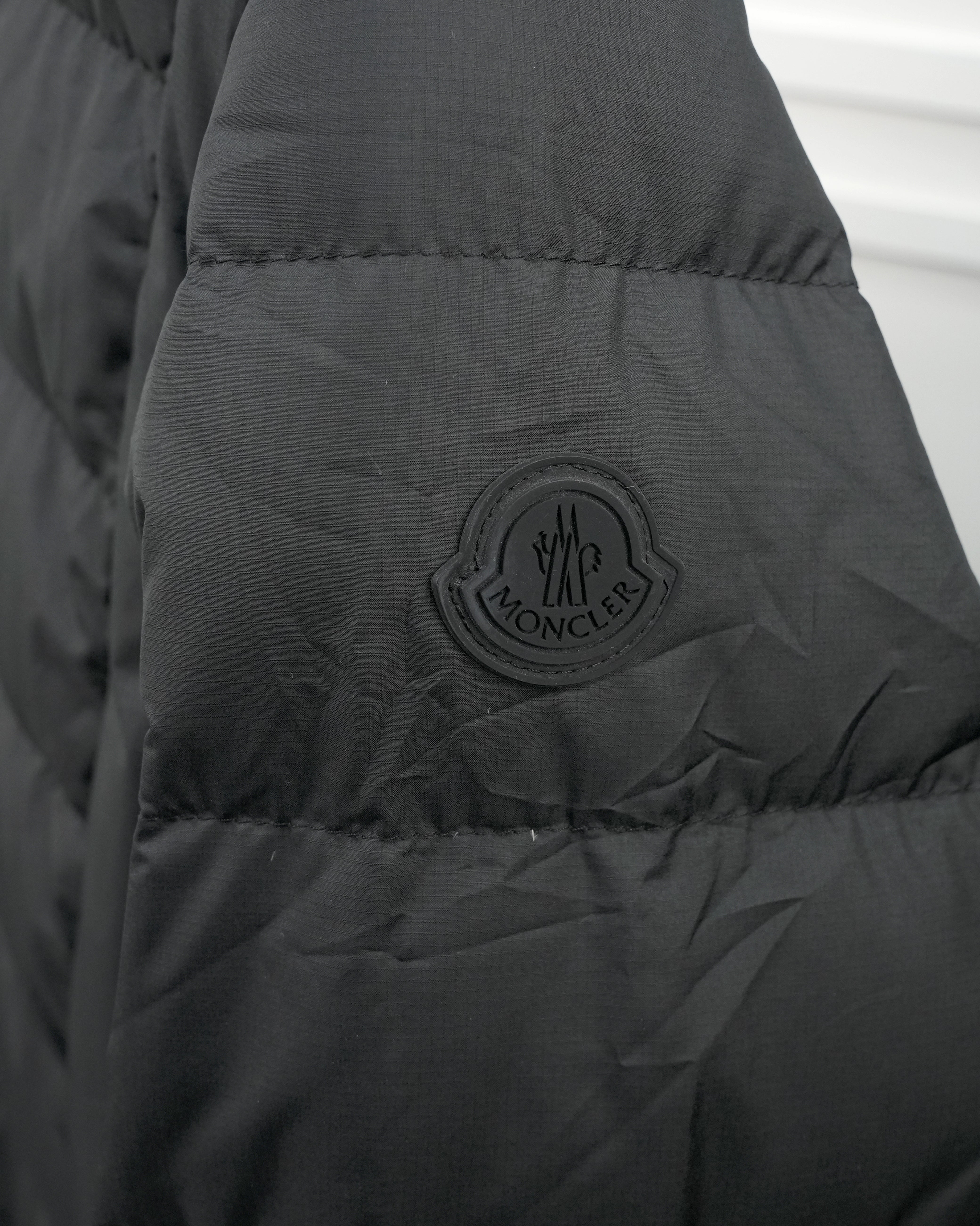 DOWN JACKET SIZE 3 BLACK