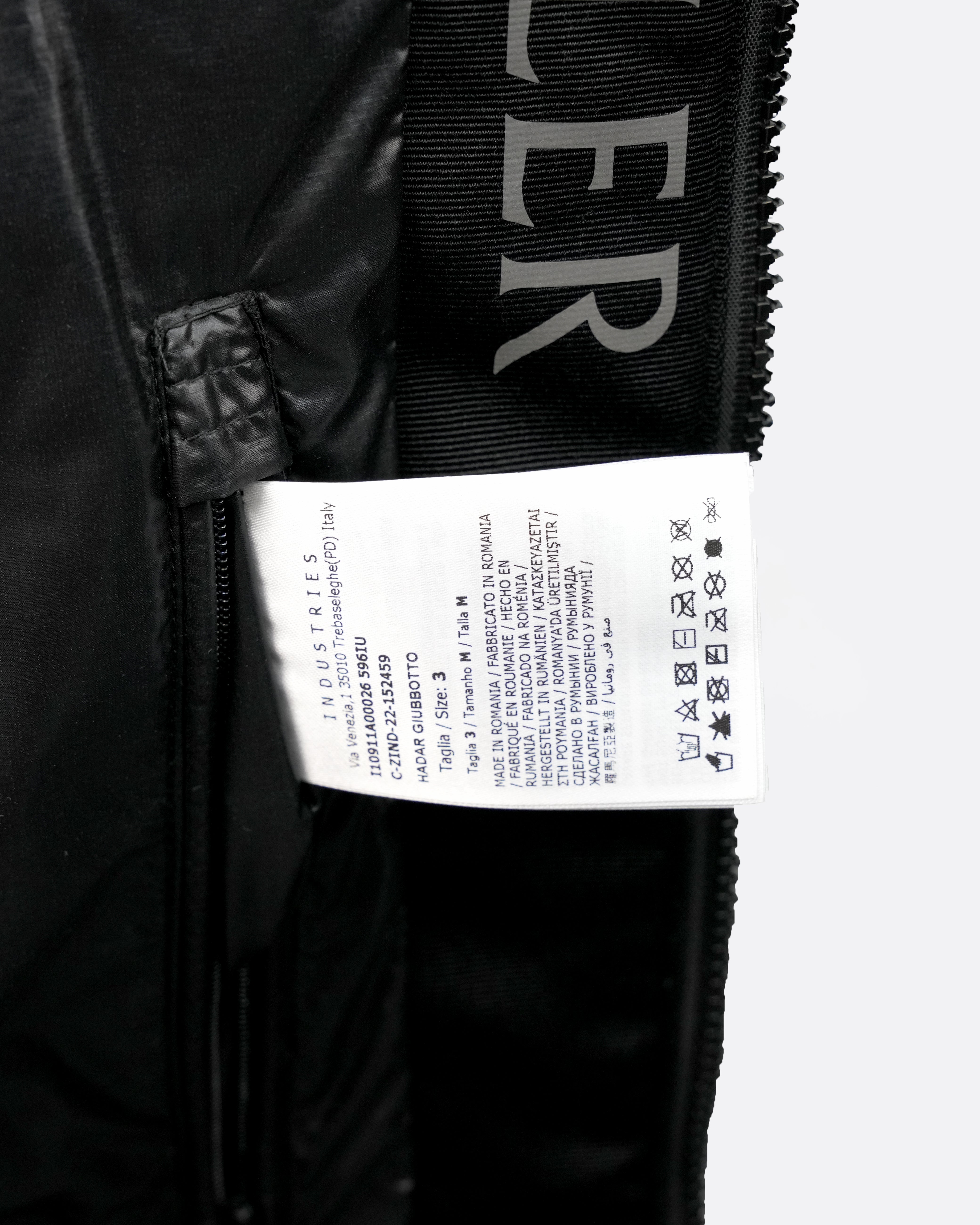 DOWN JACKET SIZE 3 BLACK