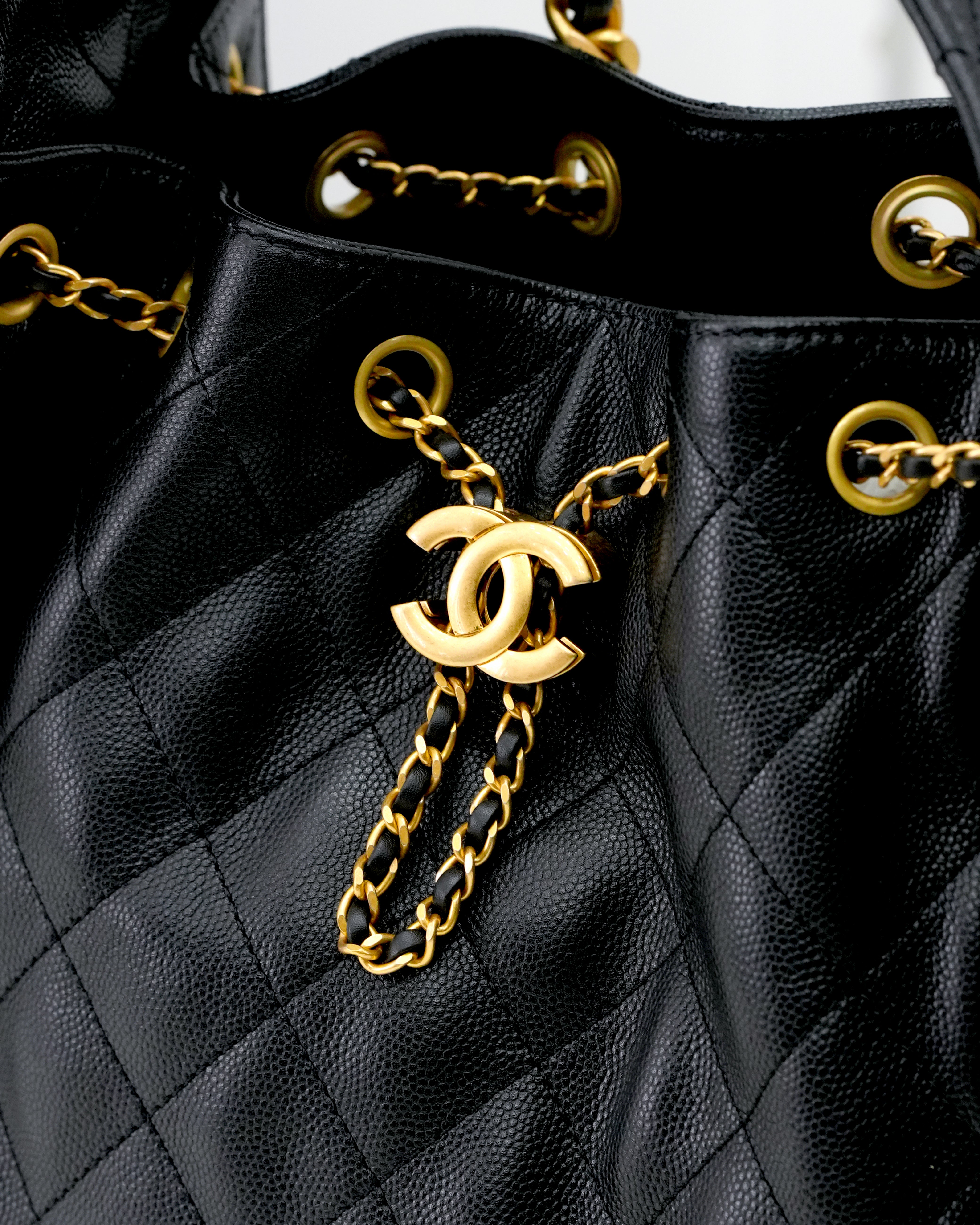 25 SMALL BLACK CAVIAR GOLDHARDWARE