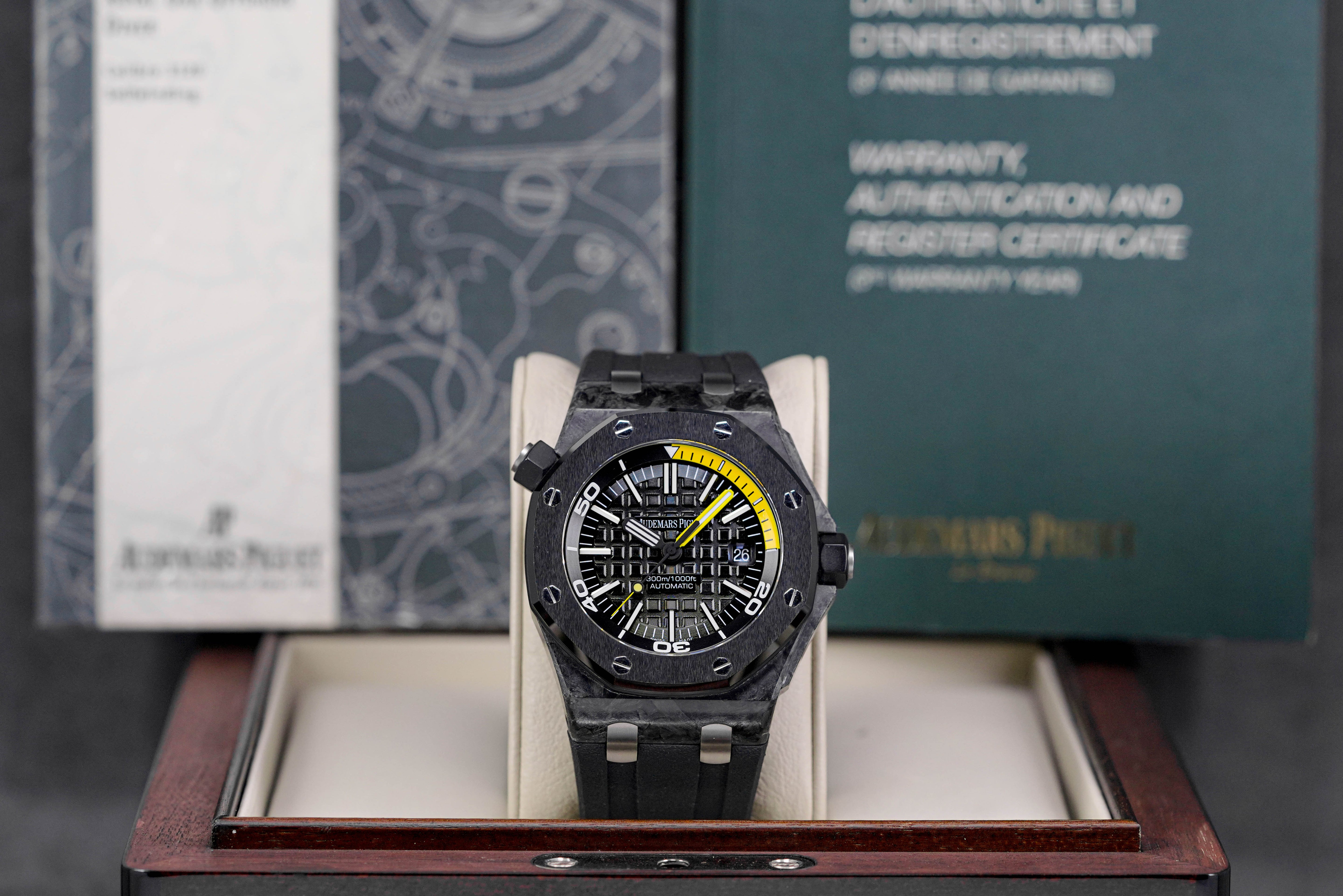 Royal Oak Offshore Diver Black Carbon
