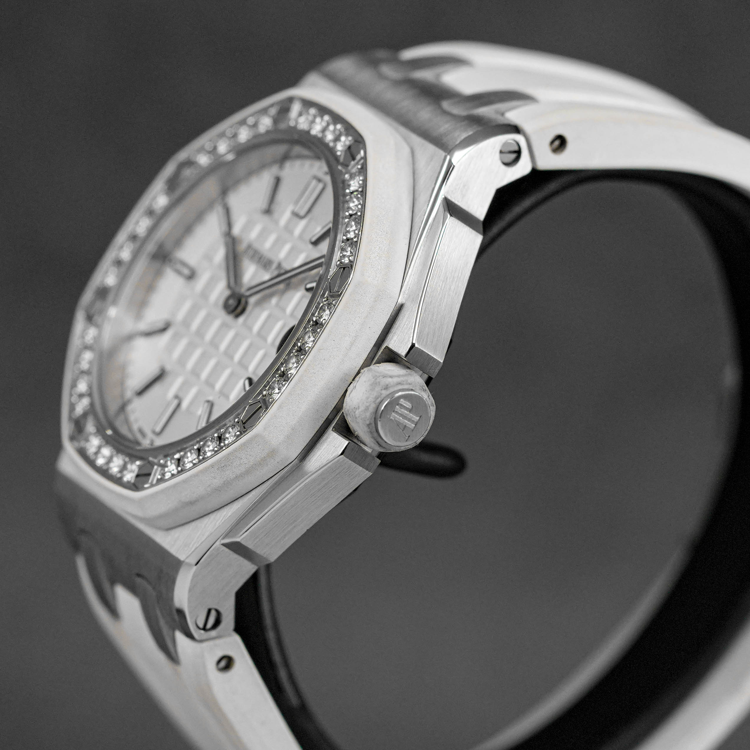 ROYAL OAK OFFSHORE LADY 37MM WHITE DIAL DIAMOND BEZEL (2016)