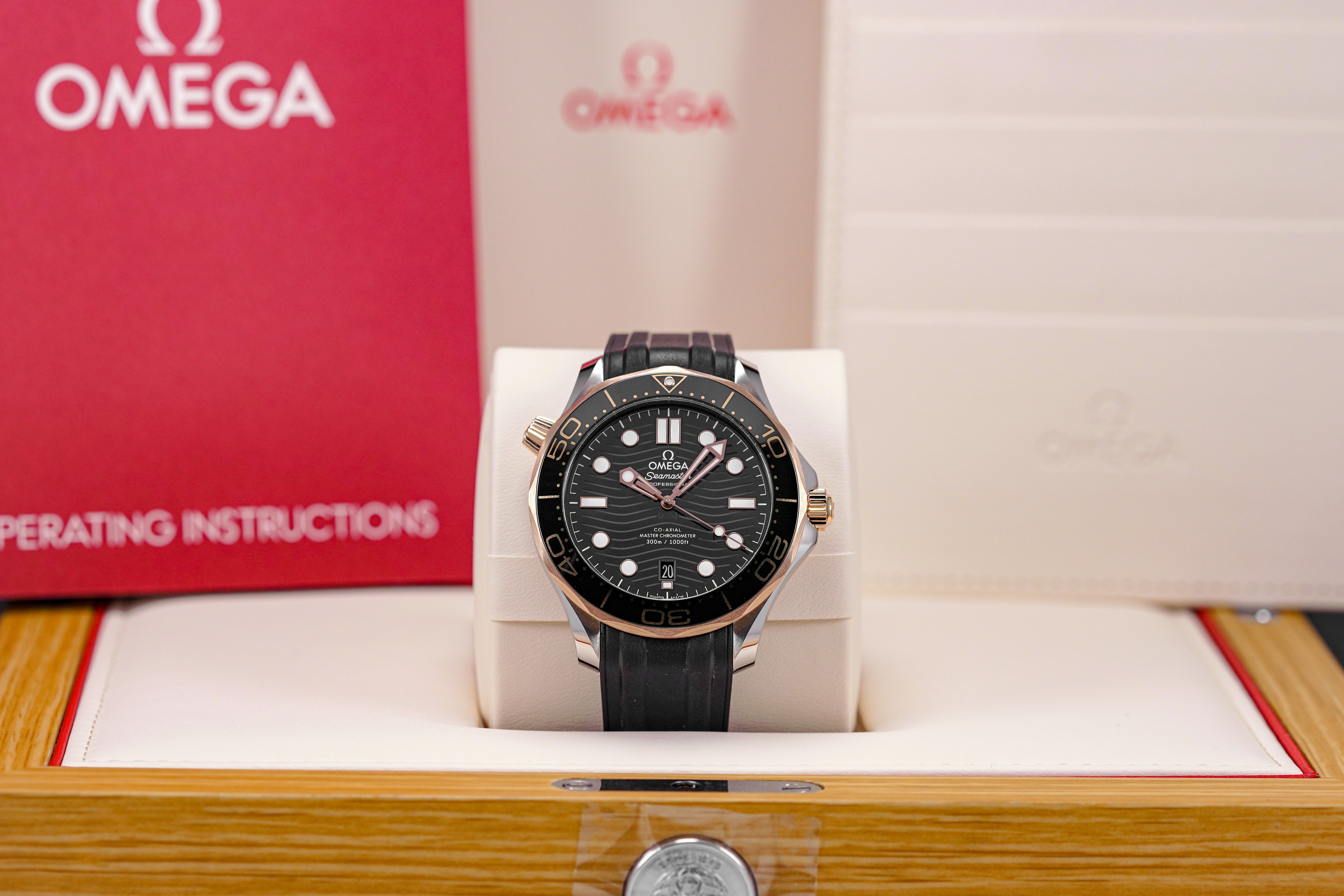 SEAMASTER DIVER 300 'SEDNA' RUBBER STRAP (2023)