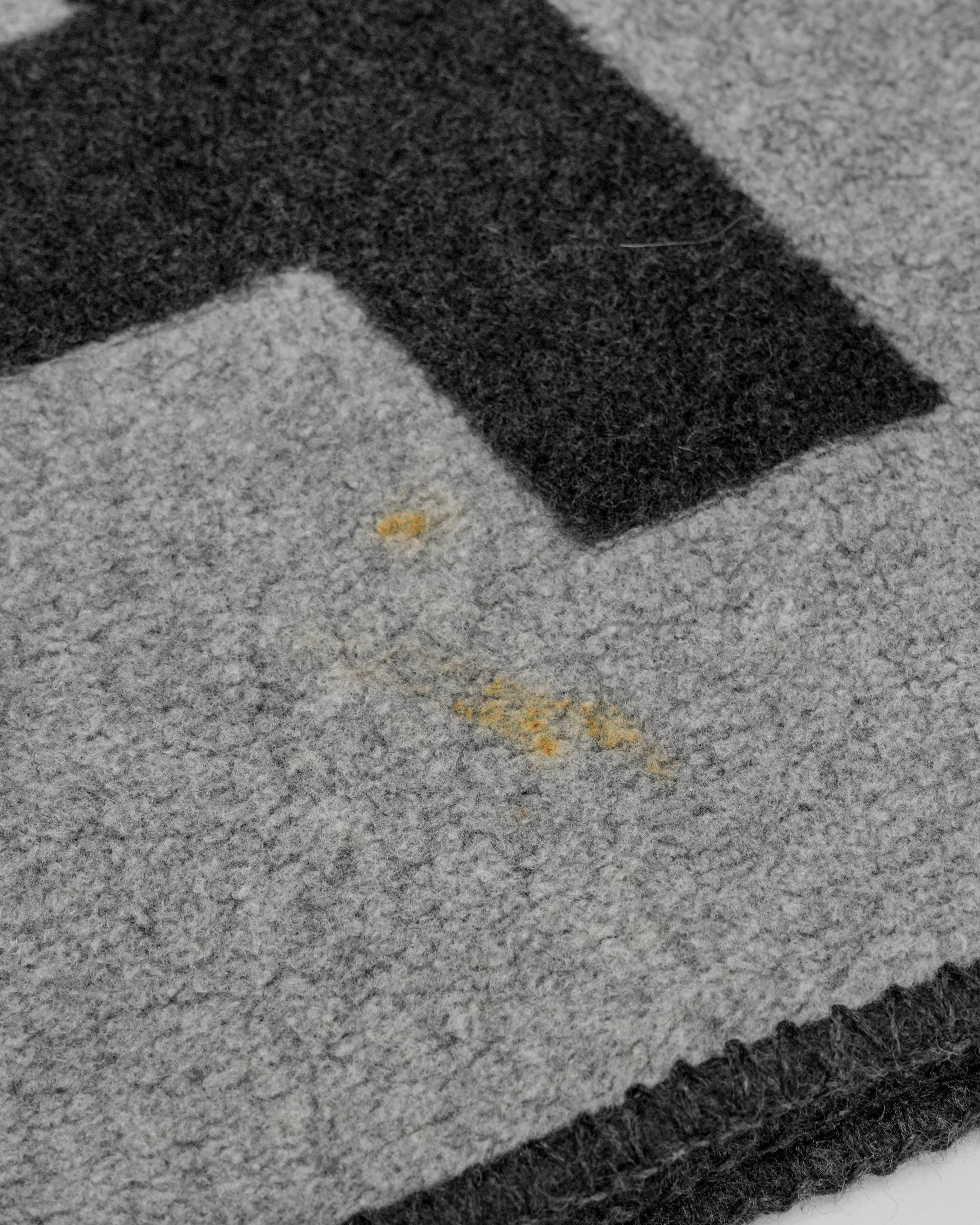 LOGO SHAWL SILK × CASHMERE GRAY