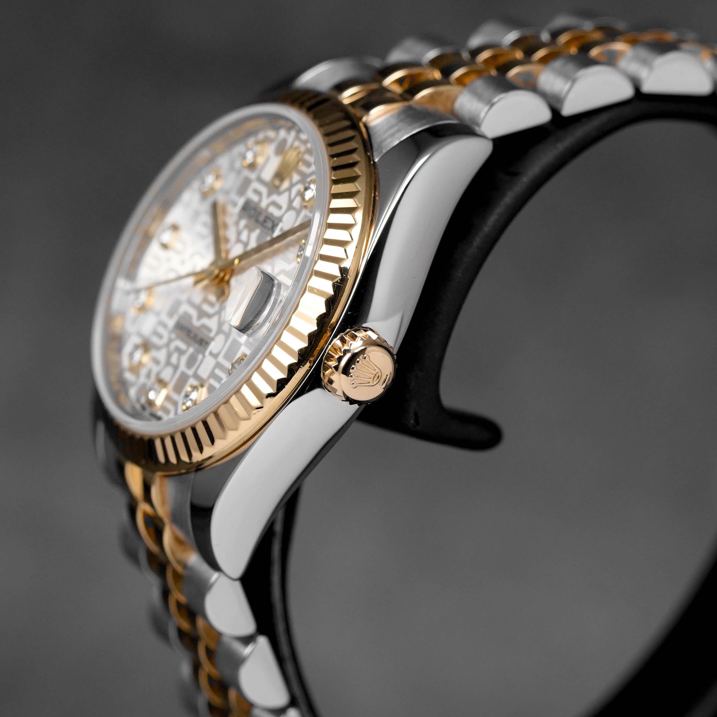 Silver Computerized Diamond